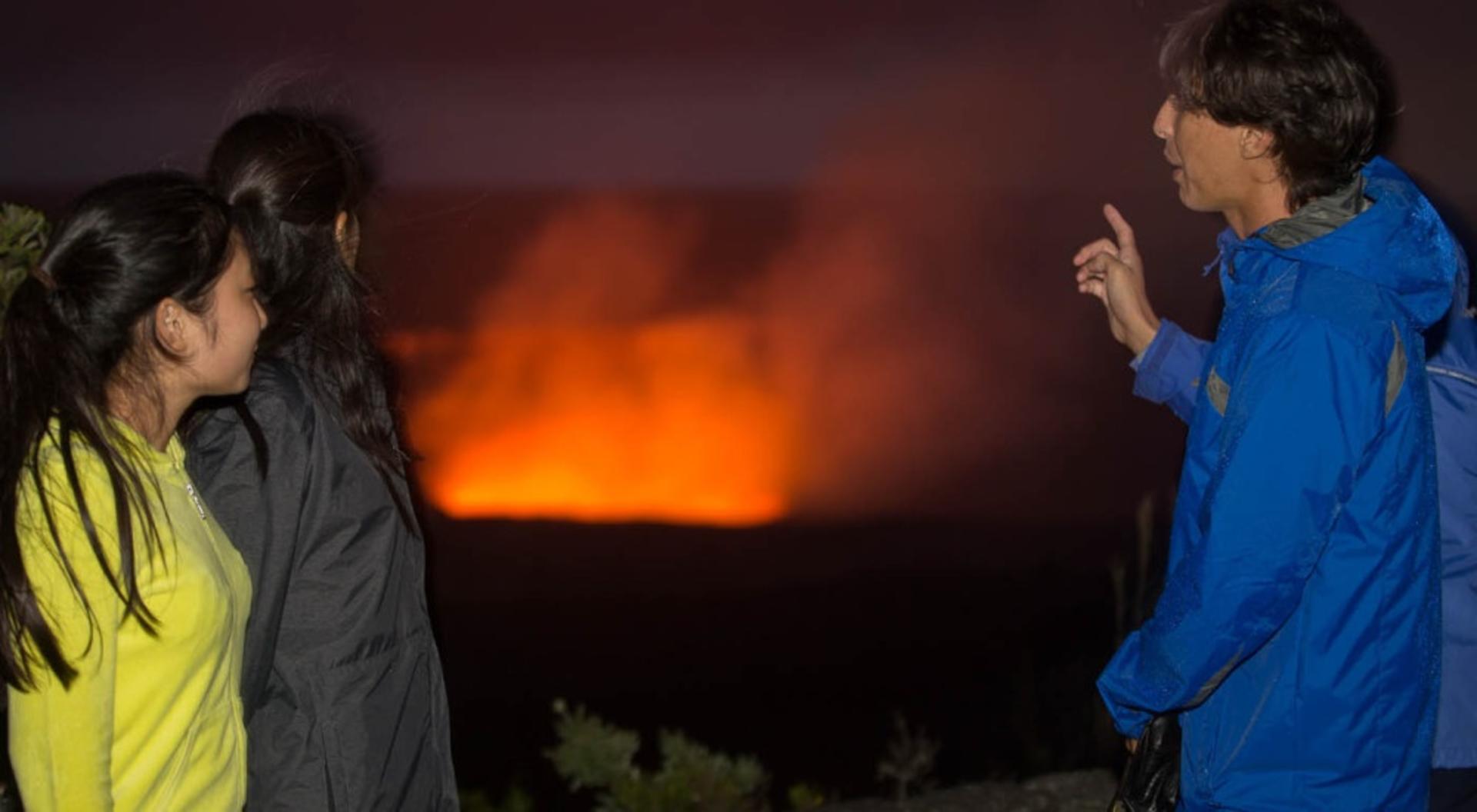 Twilight Volcano and Stargazing Tour in Big Island - Thumbnail 5