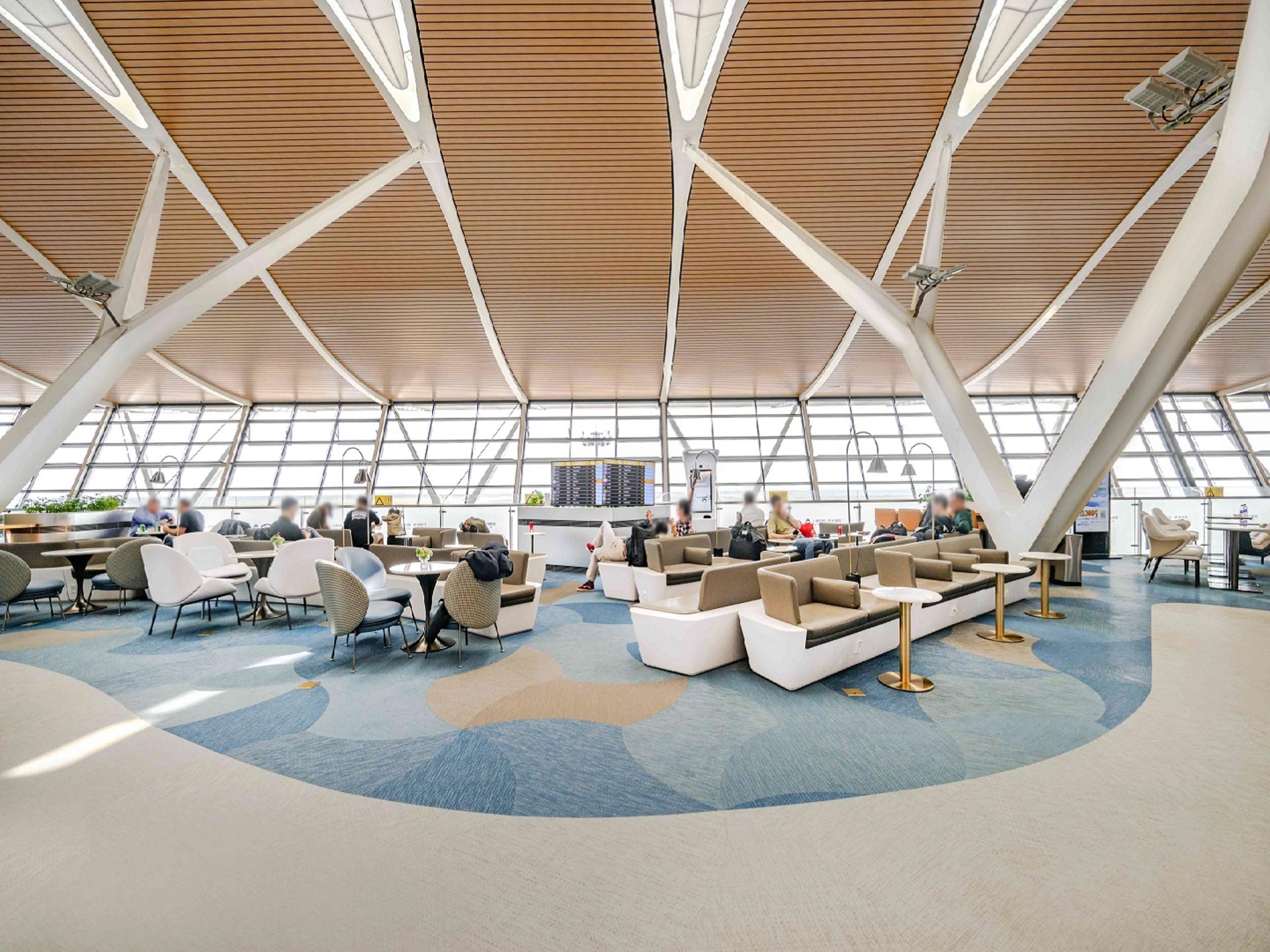 Shanghai Pudong International Airport VIP Lounge Services - Thumbnail 7