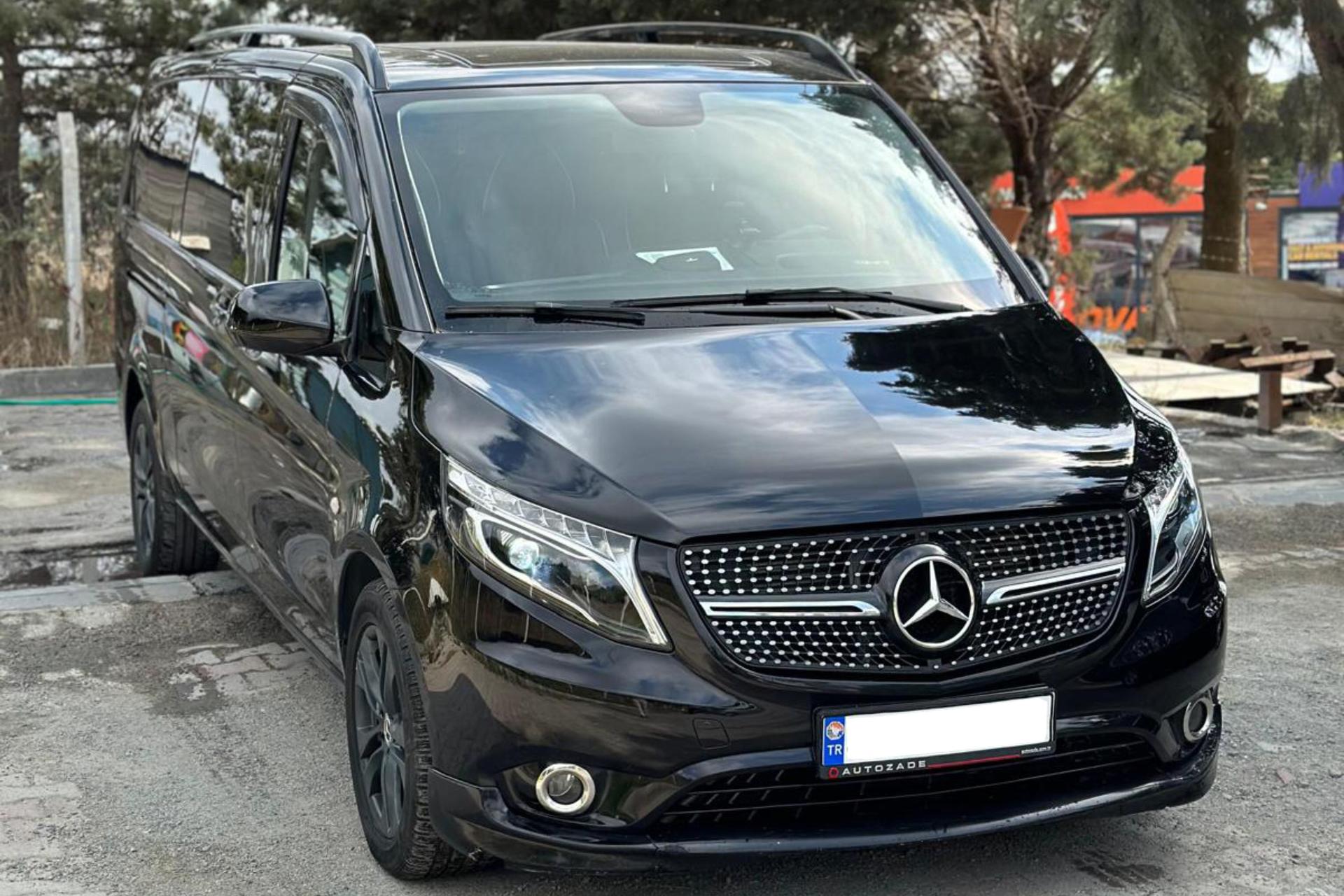 Istanbul Private Airport Transfer with Meet and Greet - Image 1