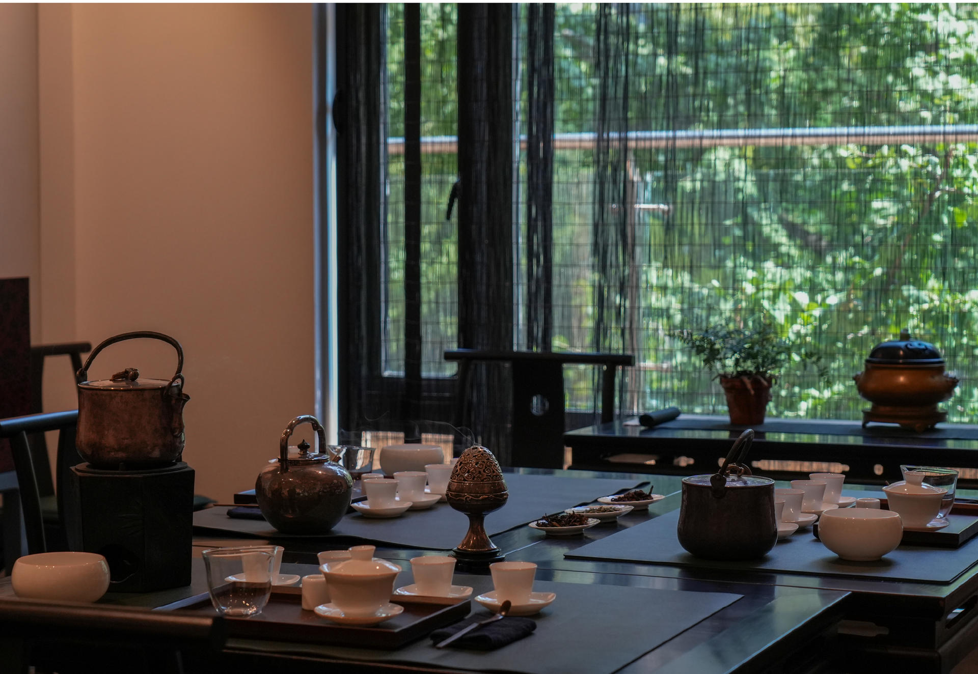 Chushan One-Day Tea Practice: Tea, Calligraphy & Classical Music Exp - Thumbnail 8