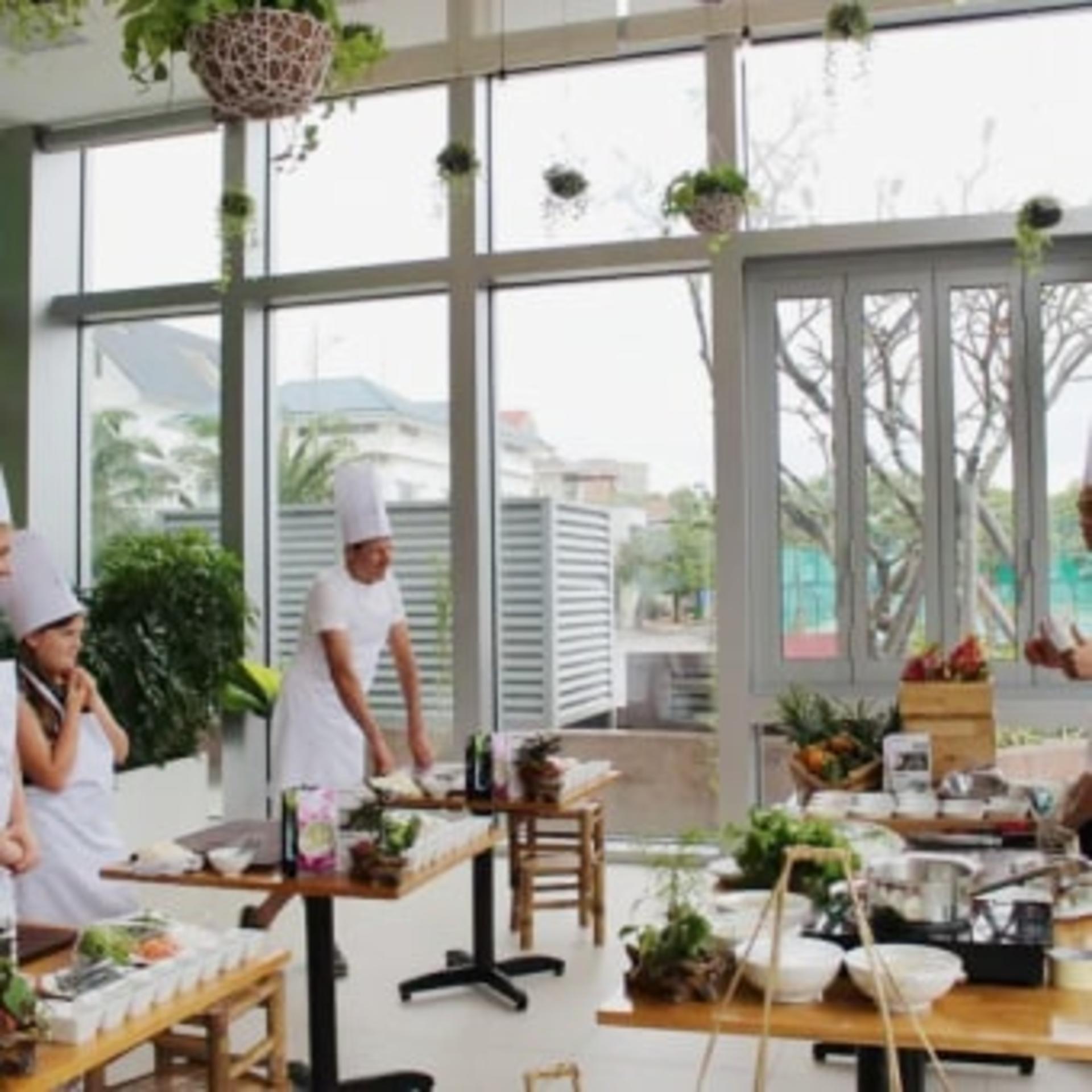 Cooking Class in Grand Mercure Da Nang - Thumbnail 9