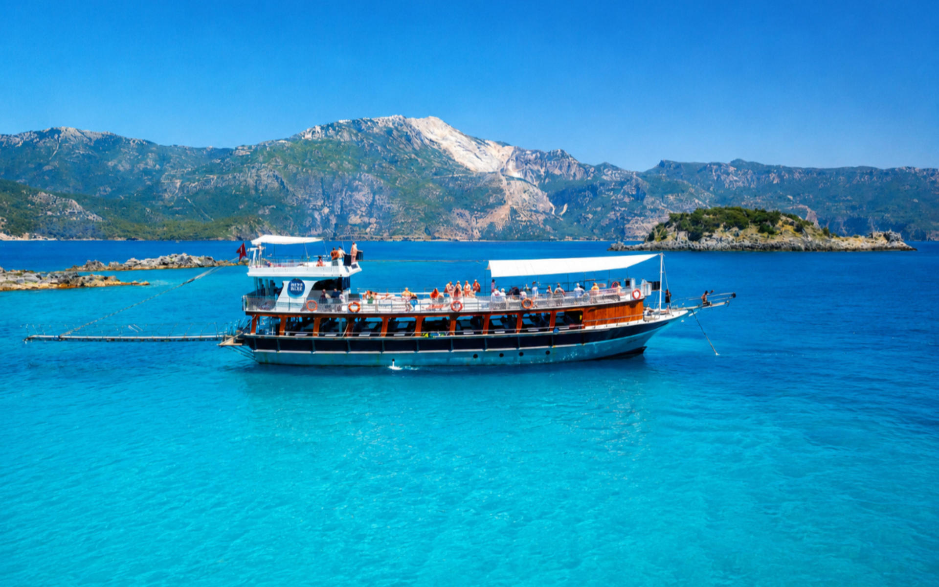 Oludeniz Full Day Boat Cruise with Lunch and Butterfly Valley - Thumbnail 3