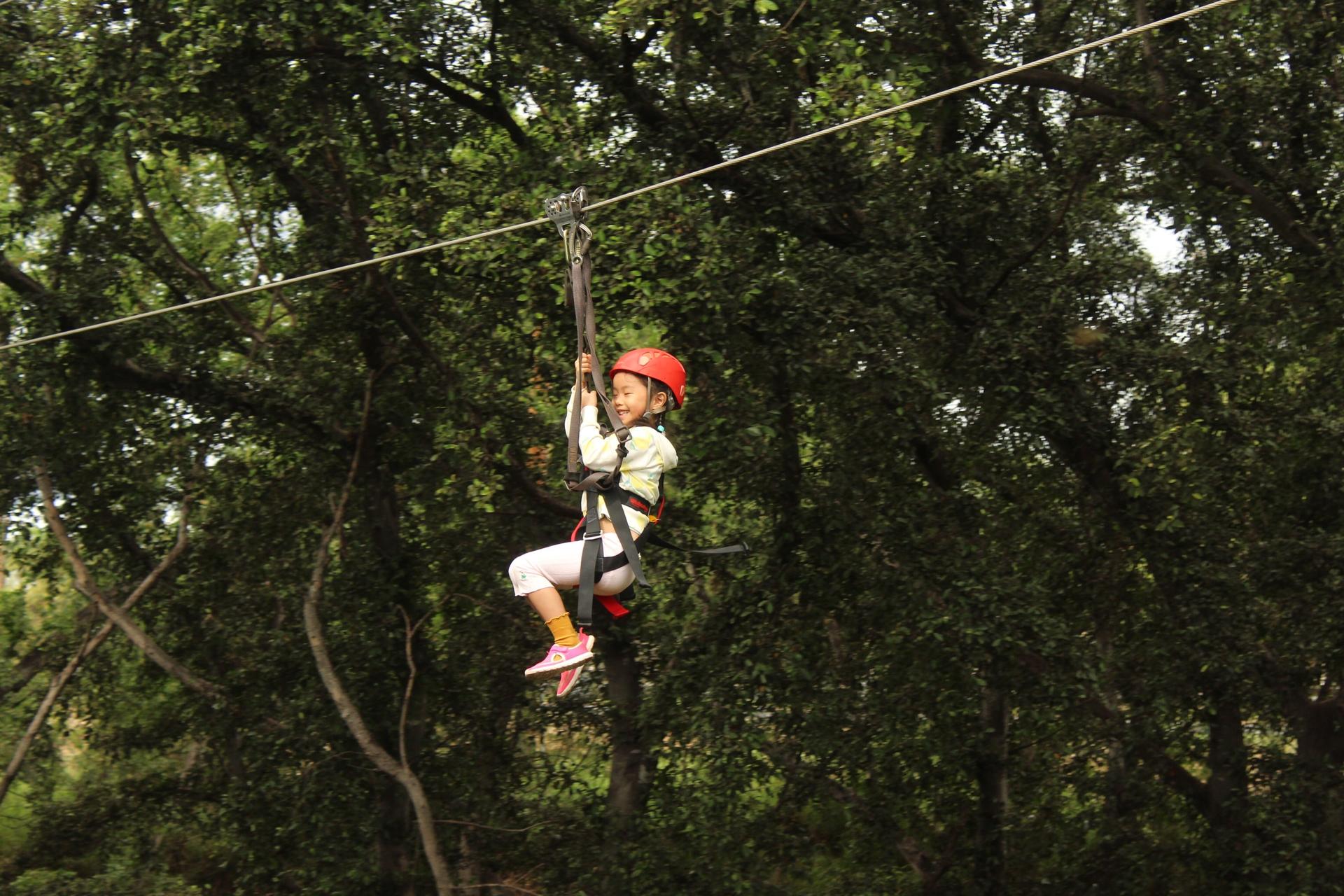 Oahu Zipline Tour in Hawaii - Thumbnail 7