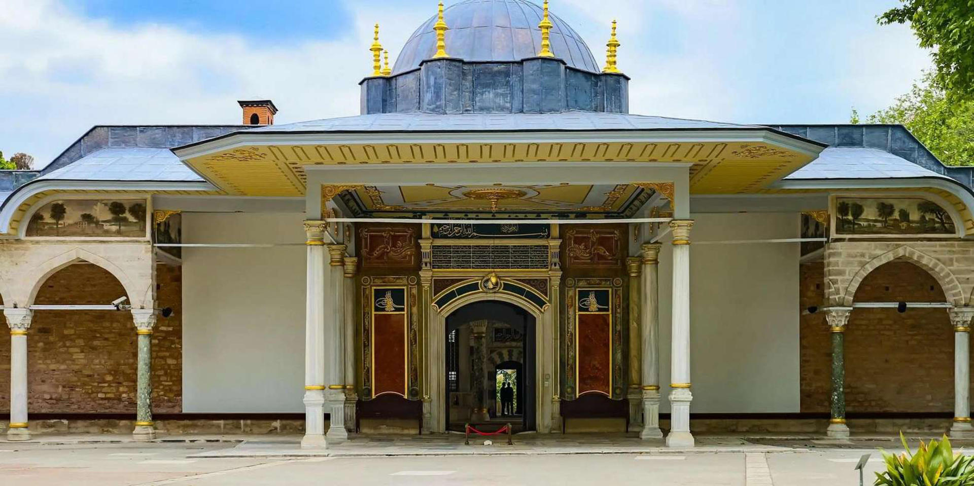 Istanbul: Topkapi Palace and Harem Guided Tour with Ticket  - Thumbnail 13