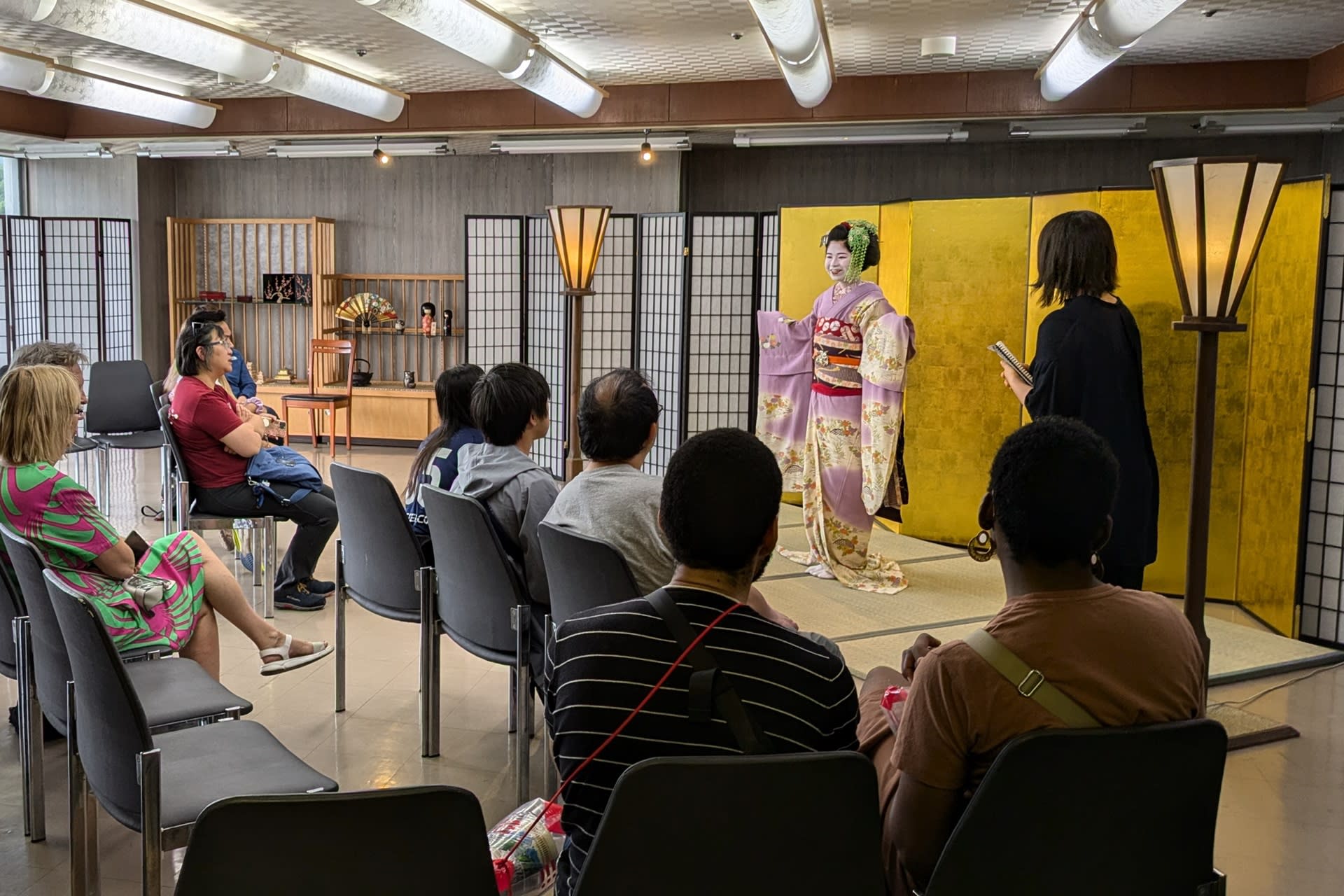 MEET MAIKO: Meet-&-Greet, Maiko Show & Experience in Kyoto - Thumbnail 5