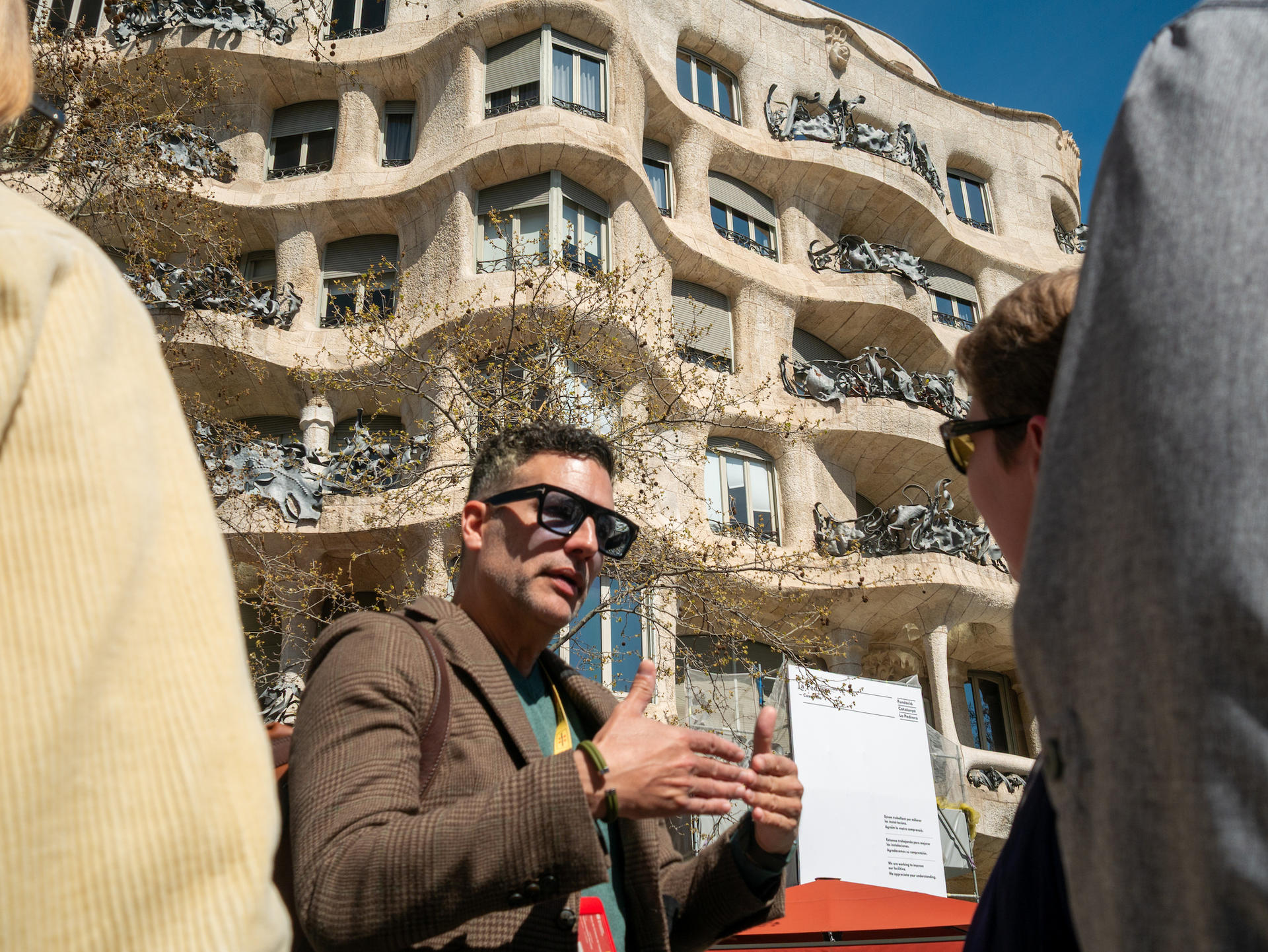 Sagrada Familia Golden Hour & Casa Mila Tour with Cava Tasting  - Thumbnail 3