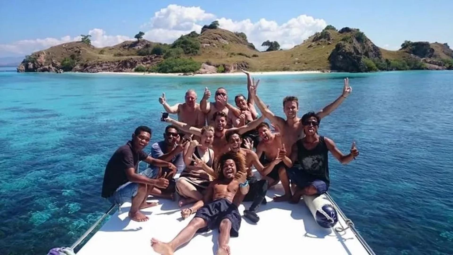 The best diving in Komodo - full day with PADI 5* center - Image 1