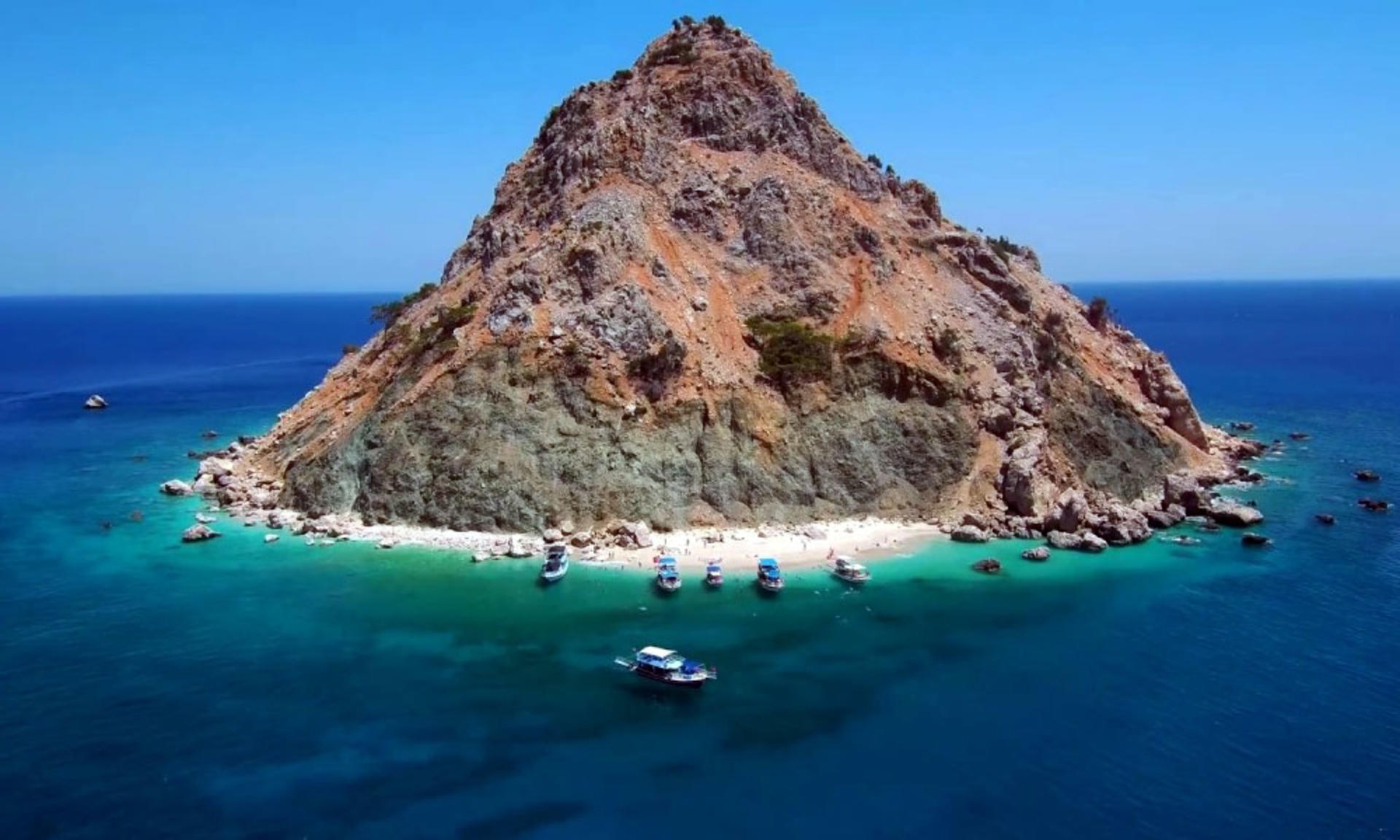 Suluada Island Boat Tour with Lunch and Round Transfer - Thumbnail 21