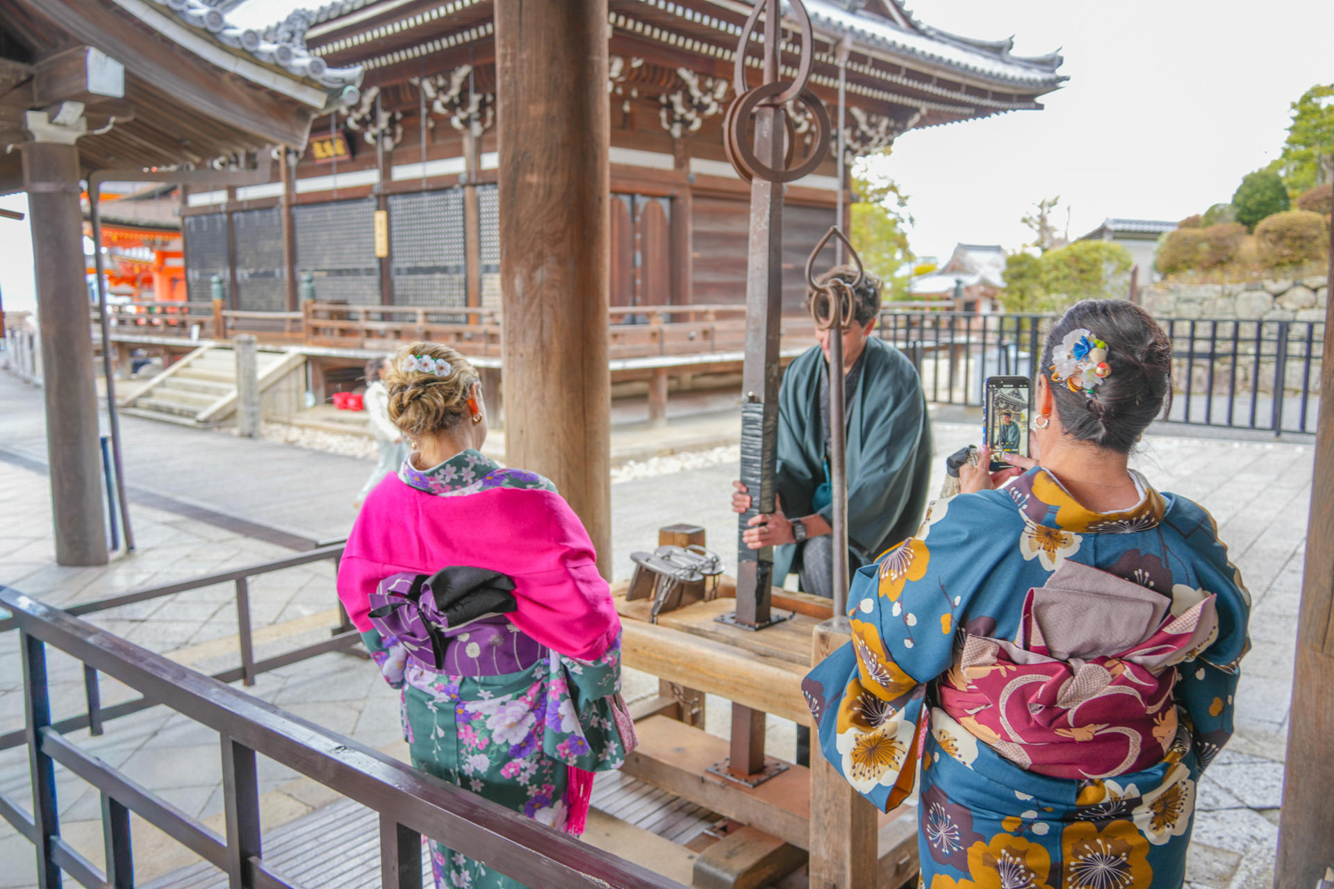 Kyoto: Nijo, Bamboo Grove, Golden Pavilion & Fushimi Inari Bus Tour - Thumbnail 13
