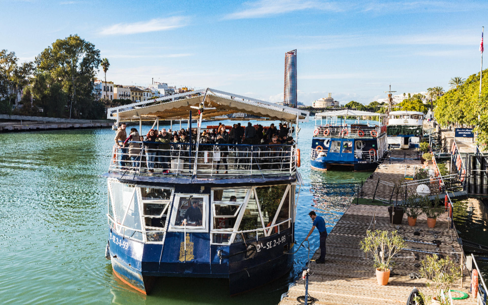 Guadalquivir River Cruise Experience in Seville - Thumbnail 9