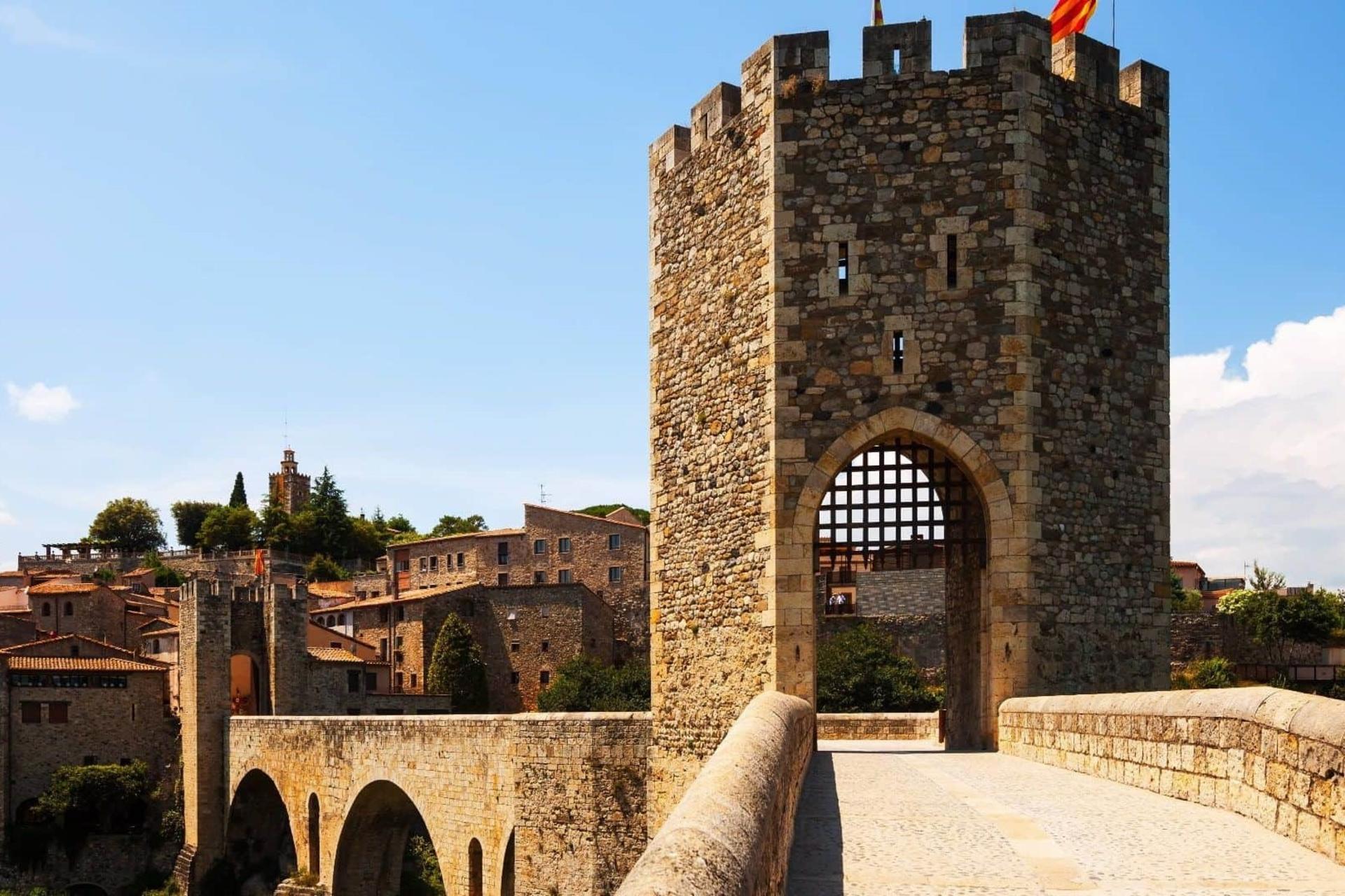 Besalu and Medieval Towns Day Tour from Barcelona - Thumbnail 5