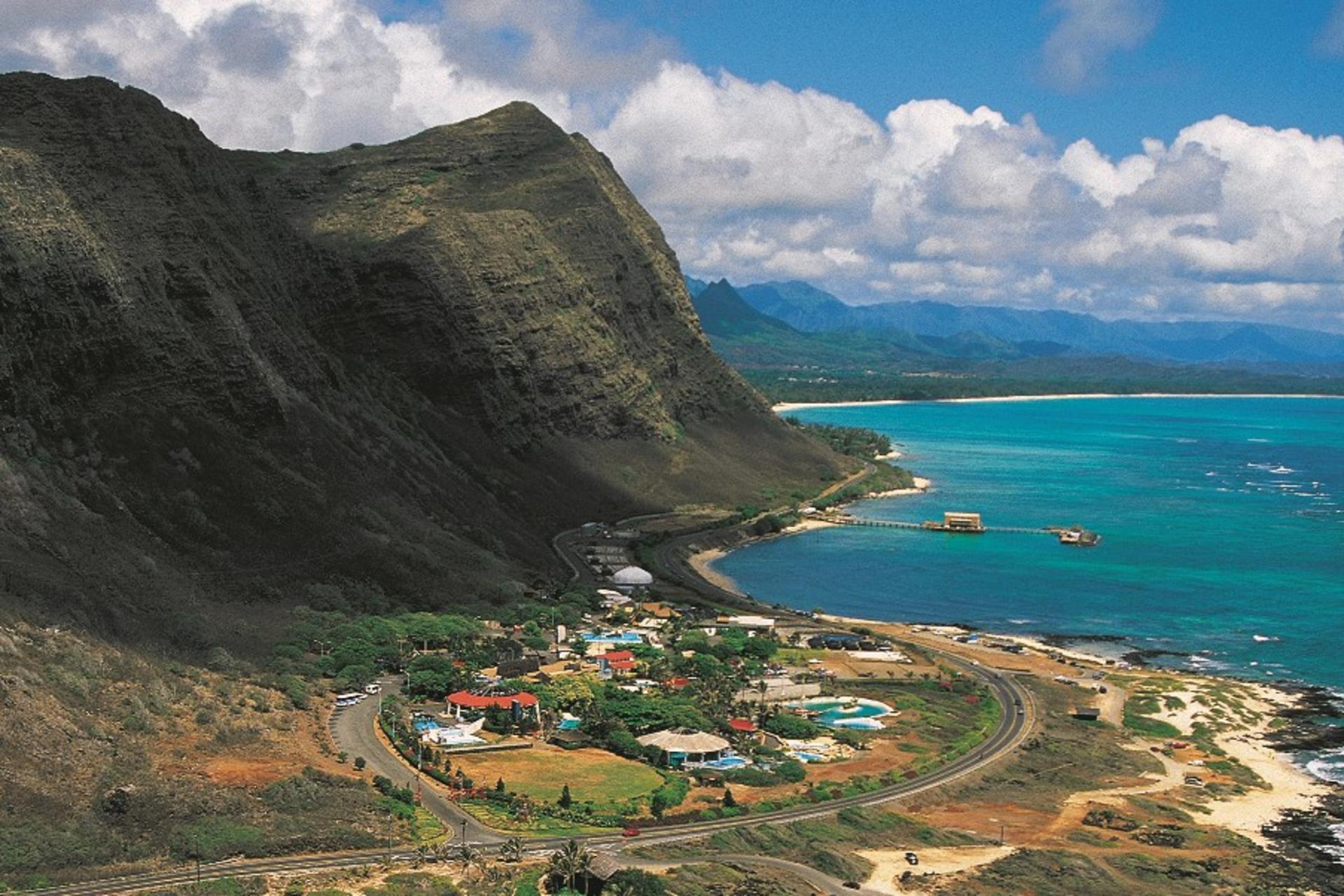 Complete Island Oahu Helicopter Tour  - Thumbnail 5