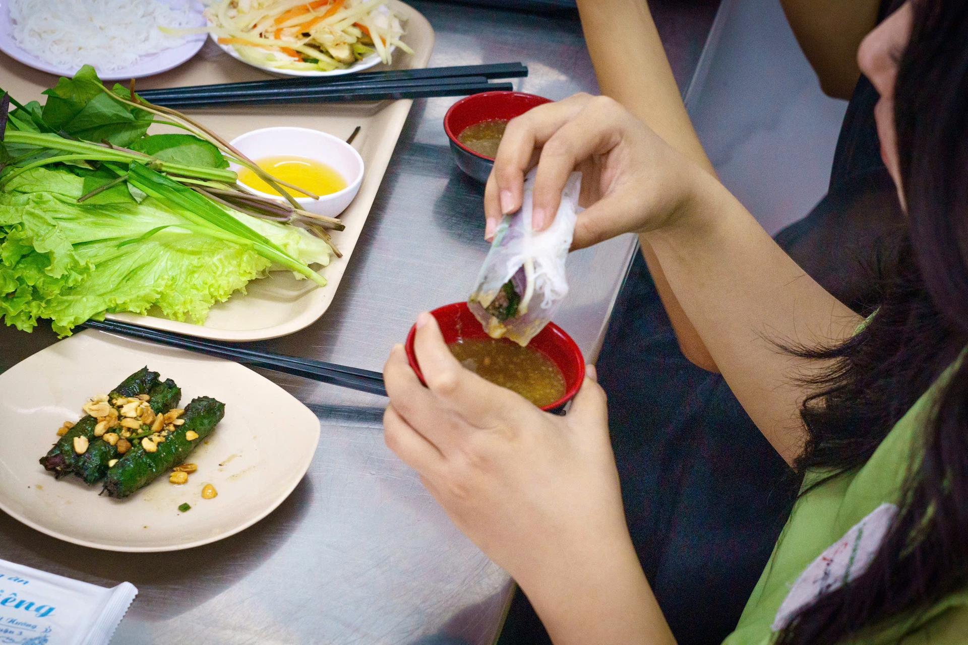 Ho Chi Minh City: Street Food Tour with 12 Tastings - Thumbnail 69
