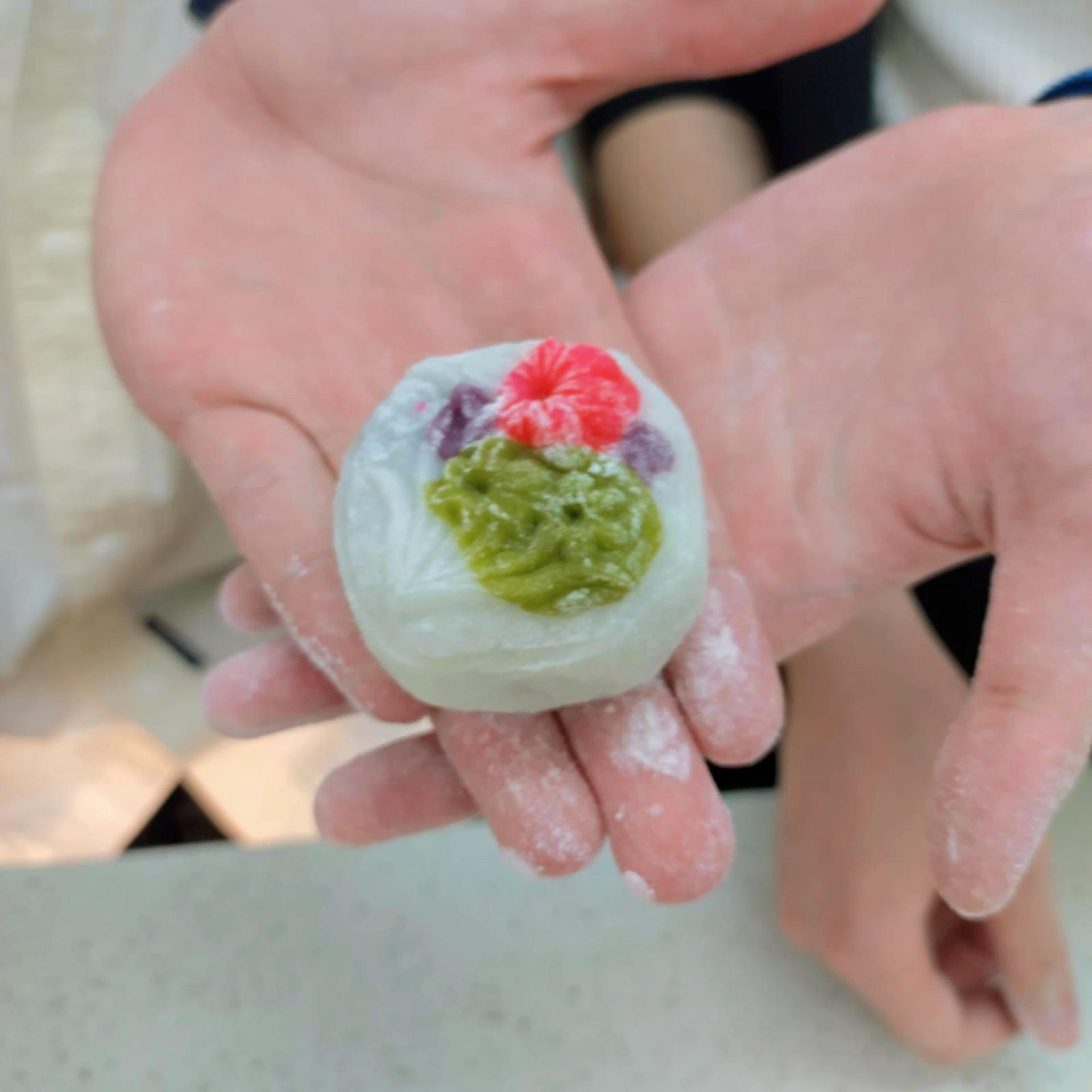 Tsim Sha Tsui [Traditional/Snow Skin] 6-Piece Vegetarian Mooncake Workshop - Choose Any Two  - Thumbnail 10
