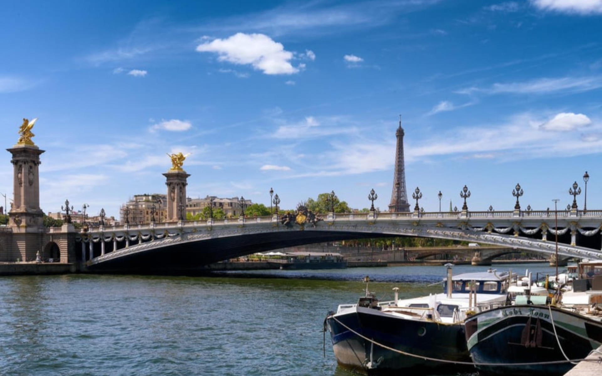 Morning Seine River Cruise with French Breakfast - Image 1