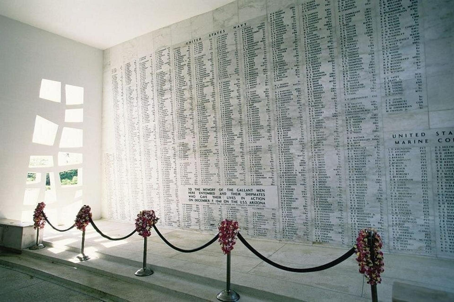 World War II Heroes Deluxe Pearl Harbor Tour - Thumbnail 7