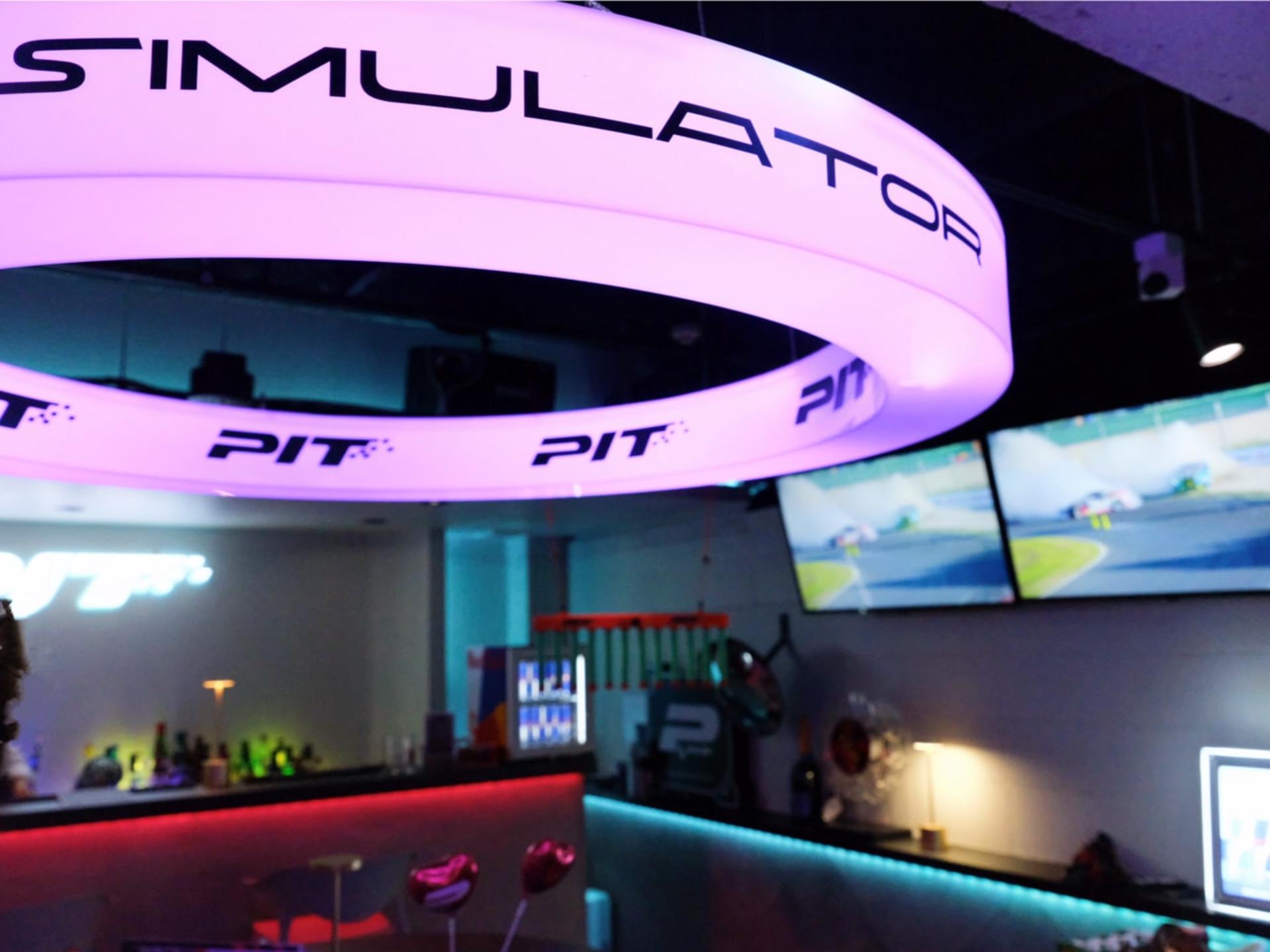 Tokyo Akasaka: PIT BAR – Pit Stop Challenge &4WD Building! - Thumbnail 20