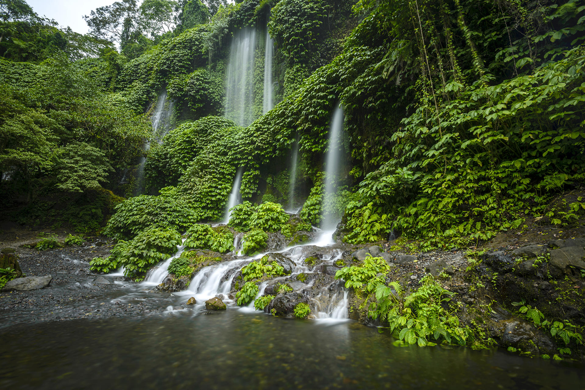 Senggigi Benang Stokel & Kelambu Waterfalls Full-Day Private Tour - Thumbnail 3