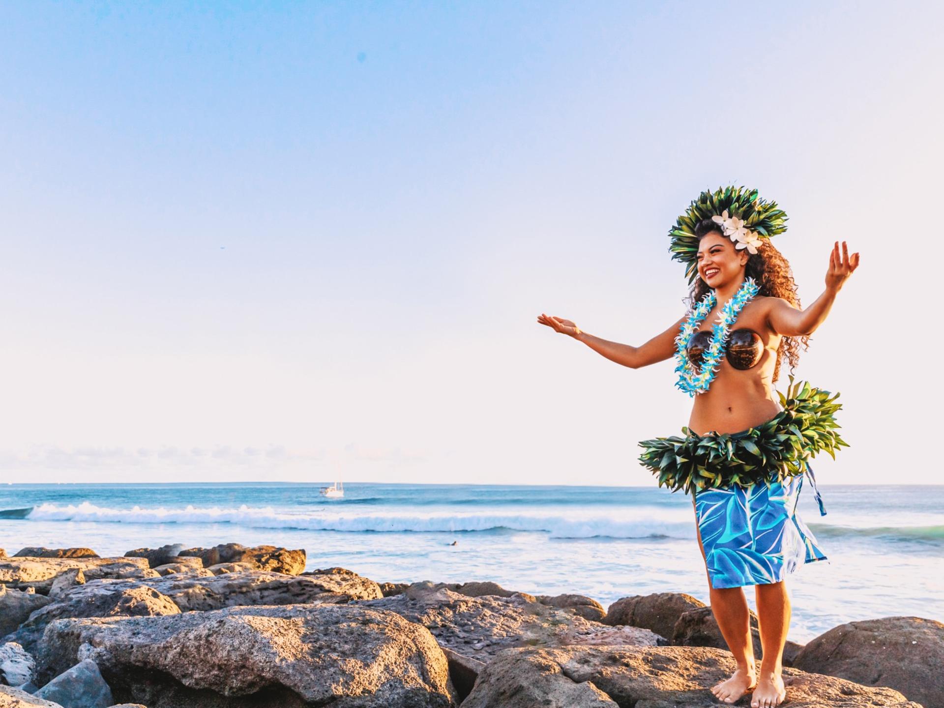 Ka Moana Luau Experience at Aloha Tower in Honolulu - Thumbnail 5