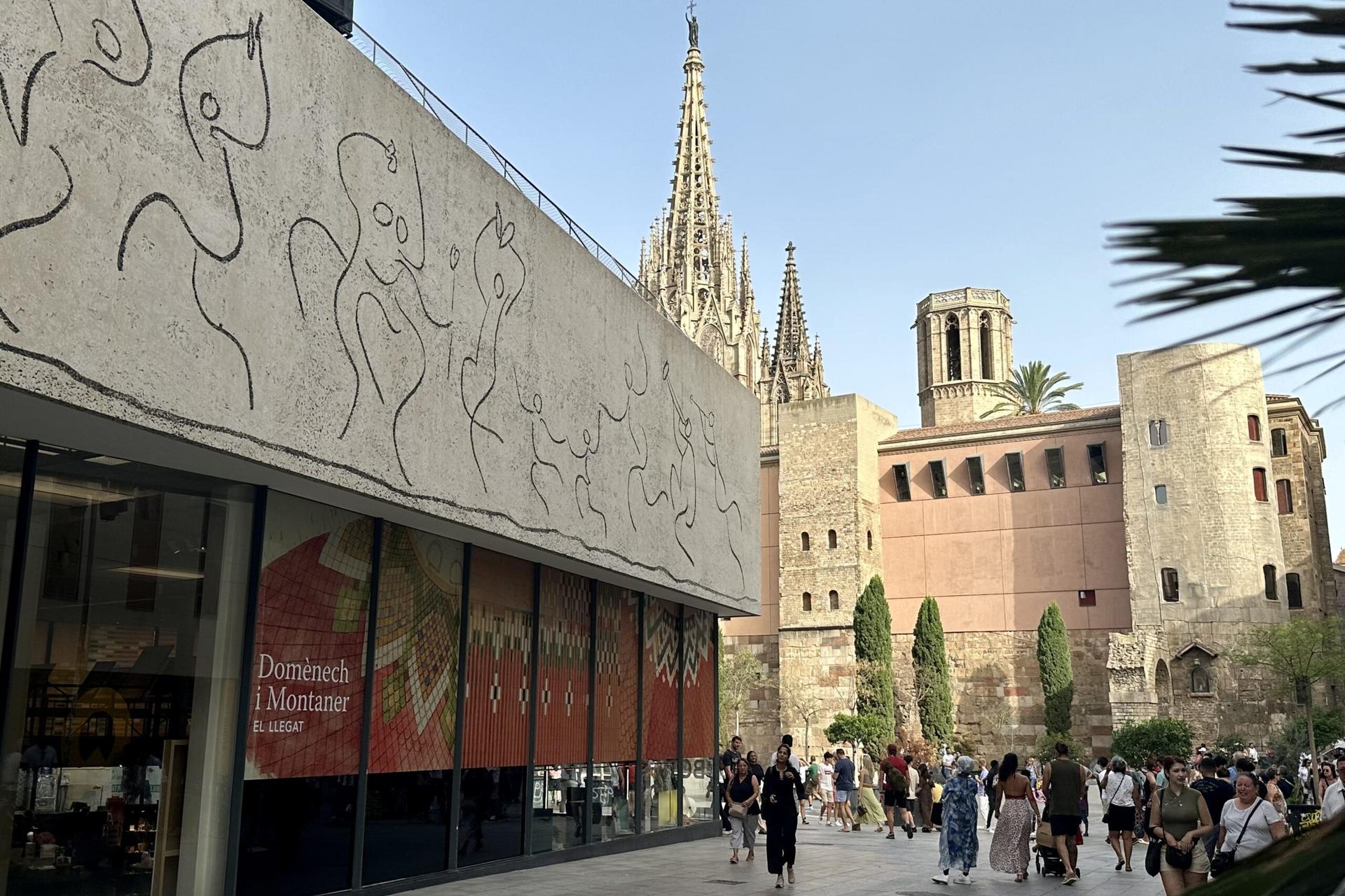 Barcelona and Picasso Museum Guided Tour - Thumbnail 9