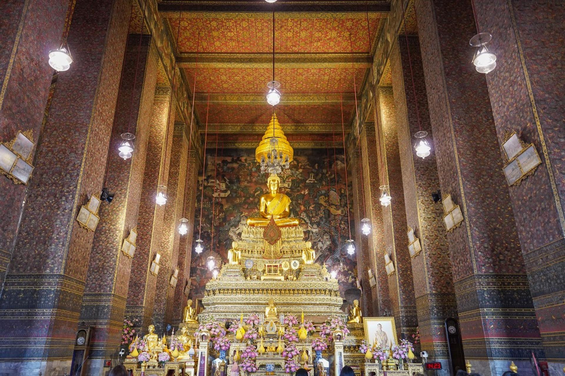 Wat Pho, Wat Arun & Flower Market Guided Walking Tour in Bangkok - Thumbnail 70