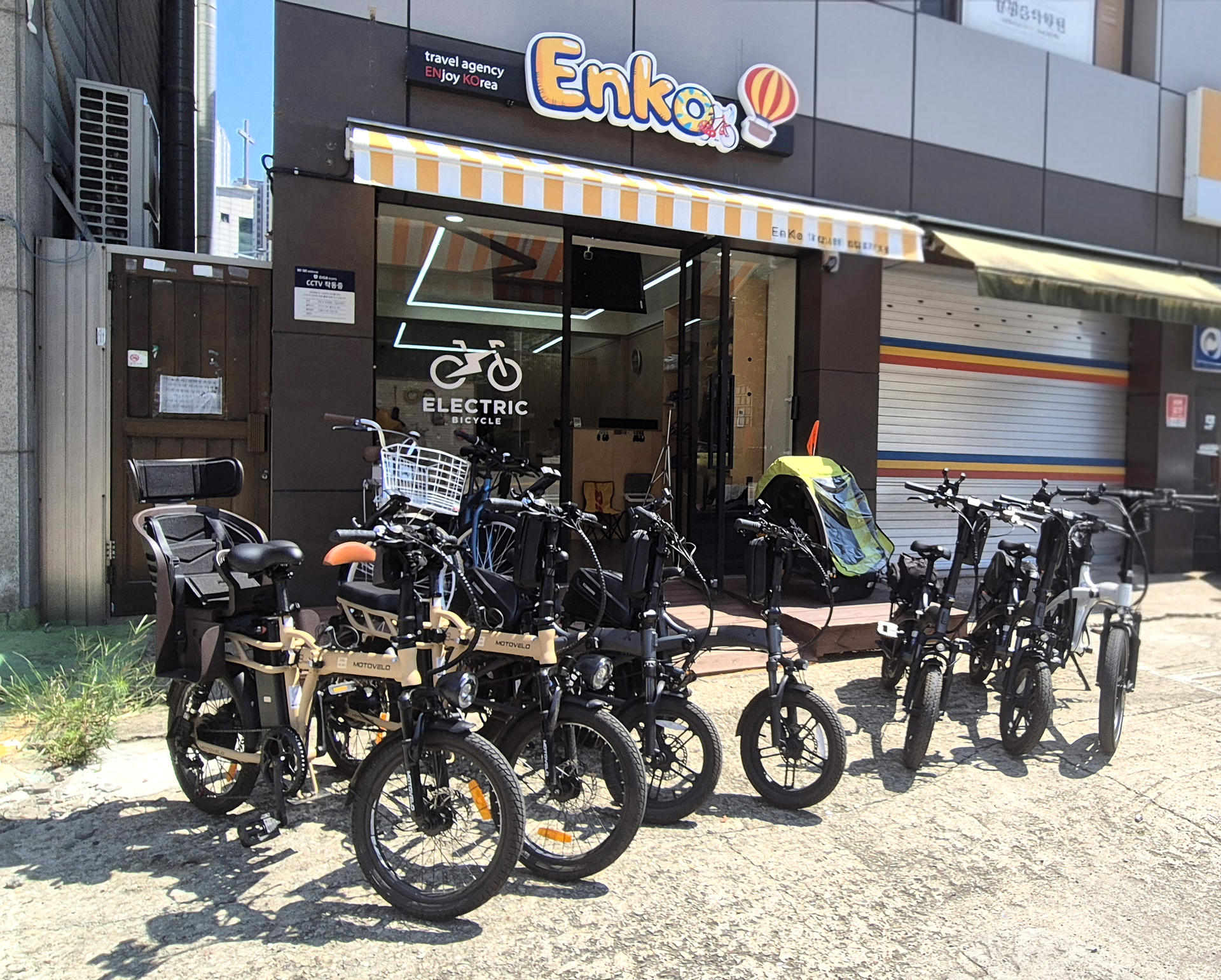 ENKO Electric Bike Ride on the Han River Bike Path in Seoul - Thumbnail 12