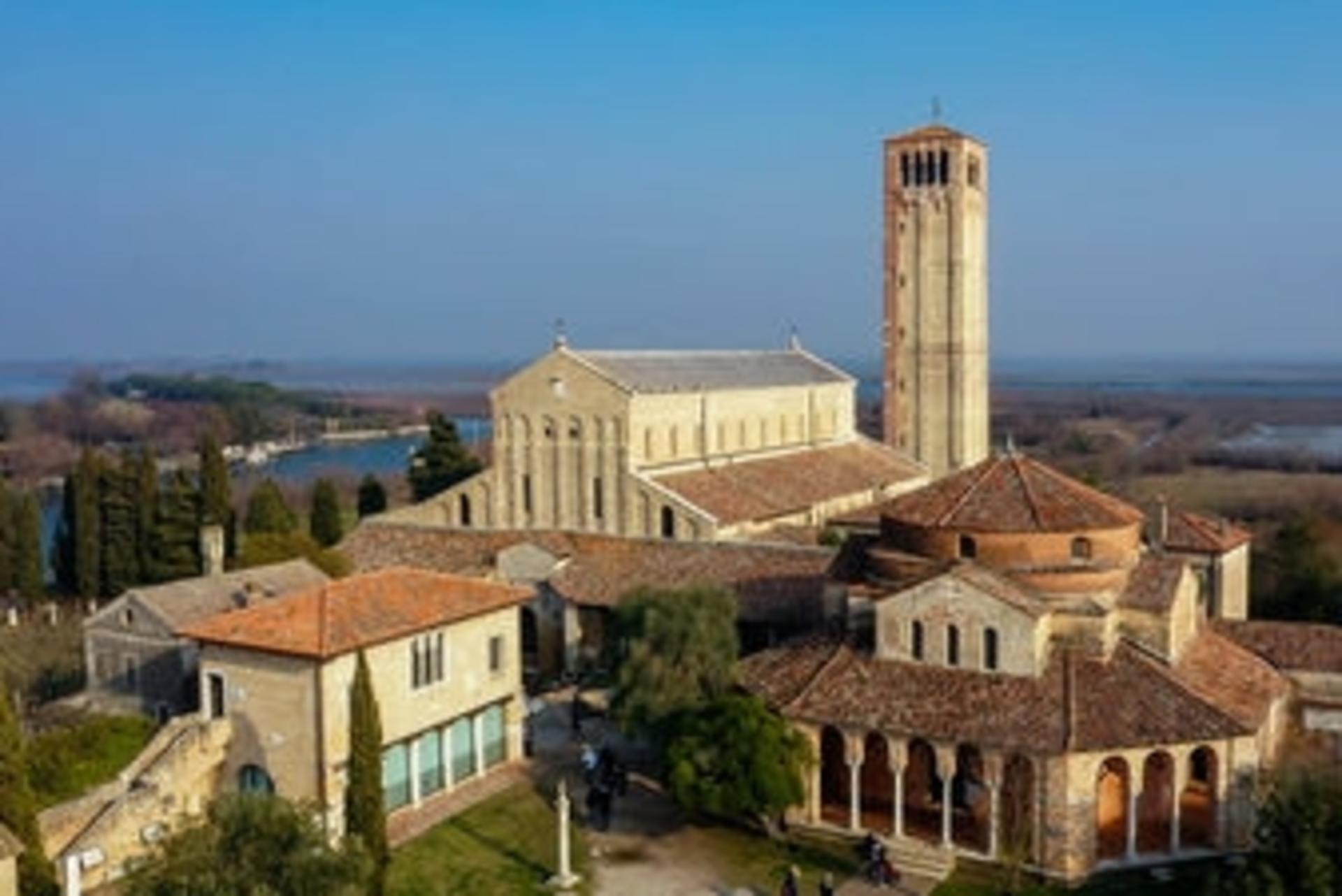 Murano, Burano, and Torcello Islands Tour from Venice - Thumbnail 10