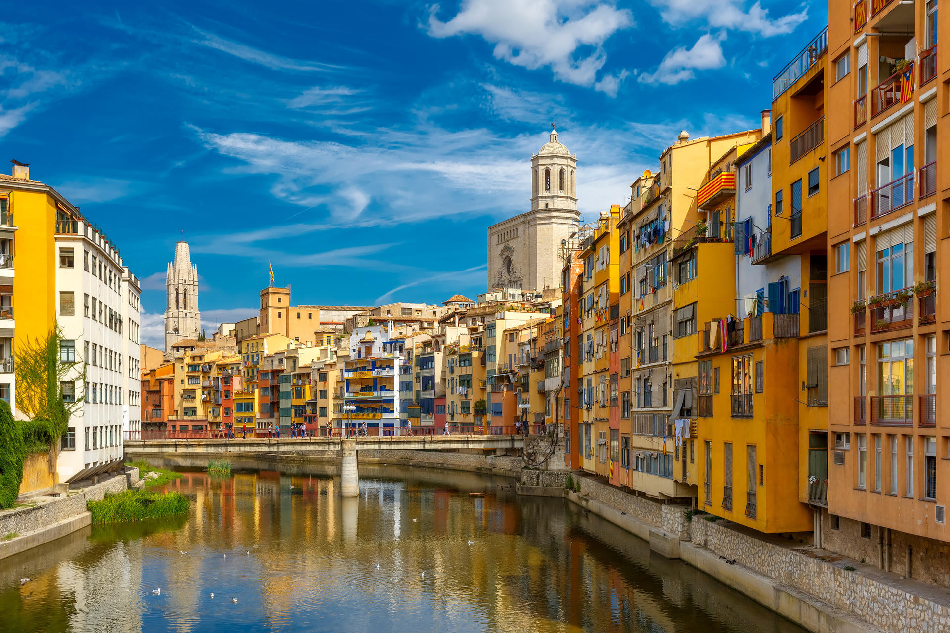 Girona, Figueres, and Dali Museum Full-Day Tour from Barcelona  - Thumbnail 3
