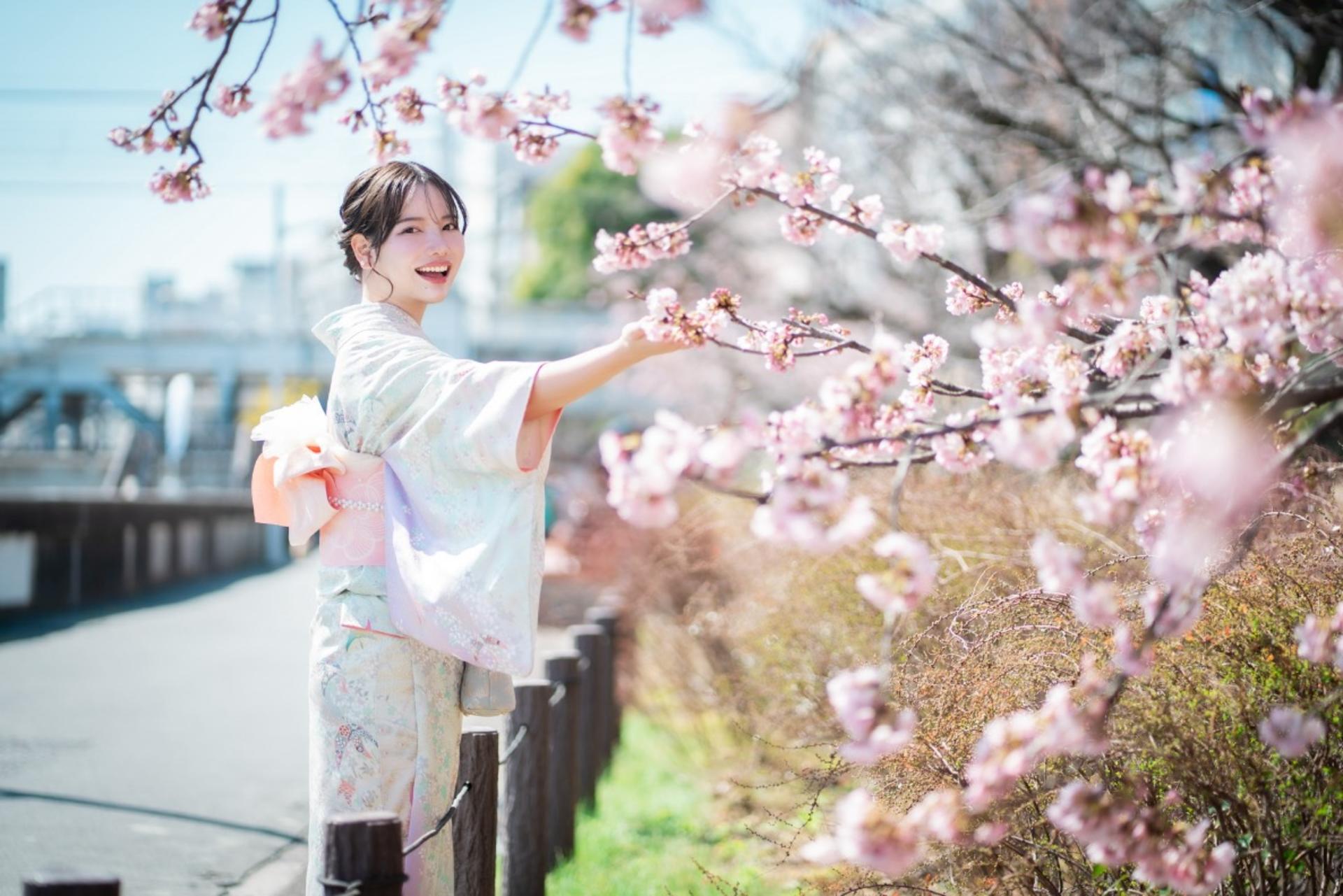 Asakusa Kimono Rental & Photography by KIMONO-U - Thumbnail 12