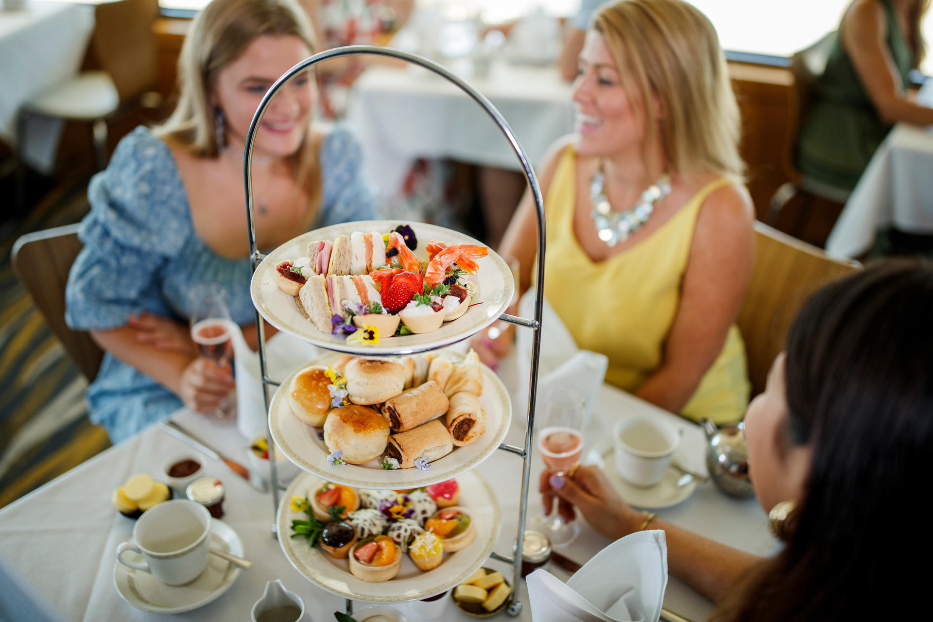 Sightseeing and High Tea Cruise Tour from Sydney Harbour - Image 1
