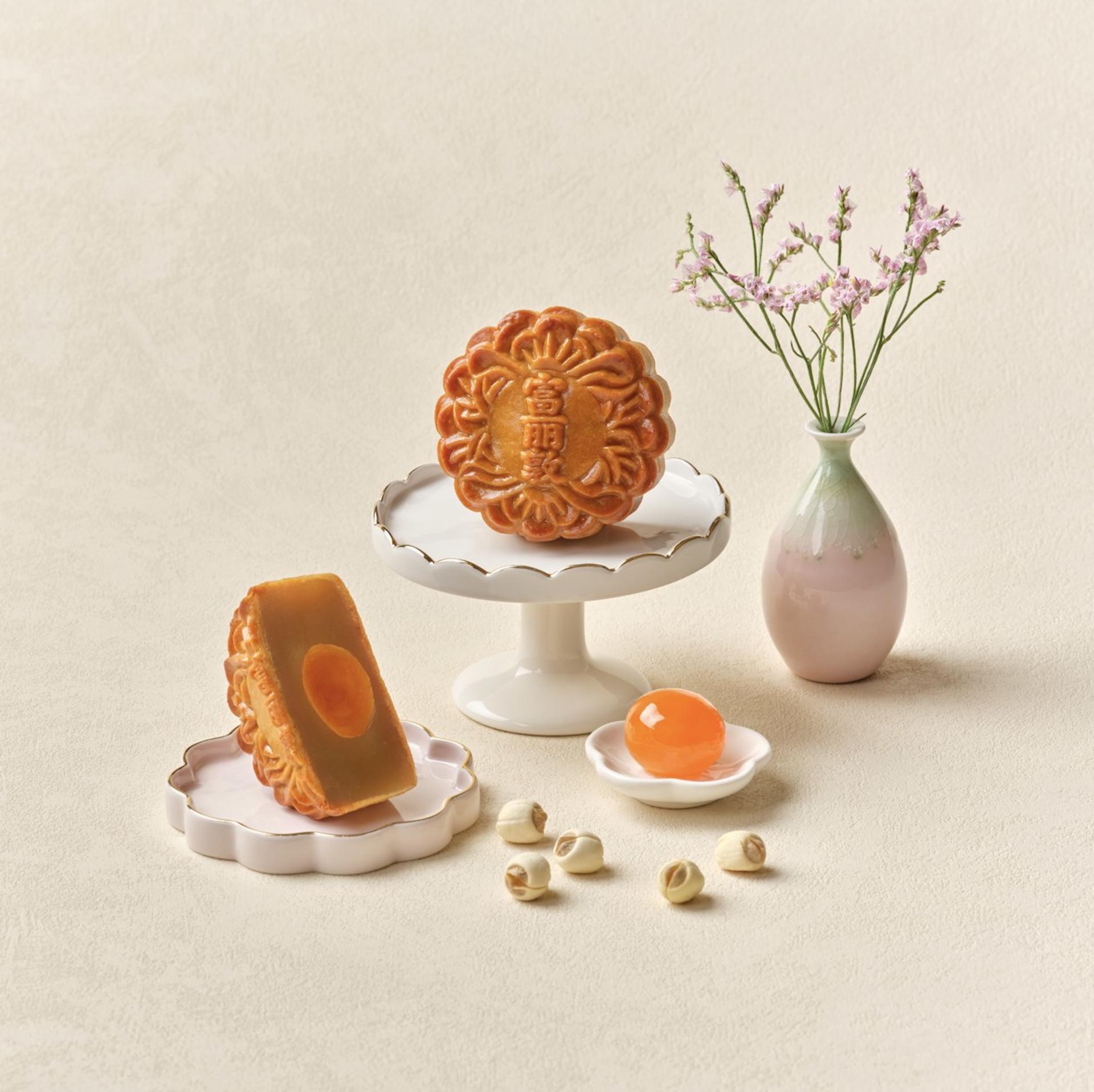 The Fullerton Cake Boutique Mid-Autumn Mooncakes  - Thumbnail 8
