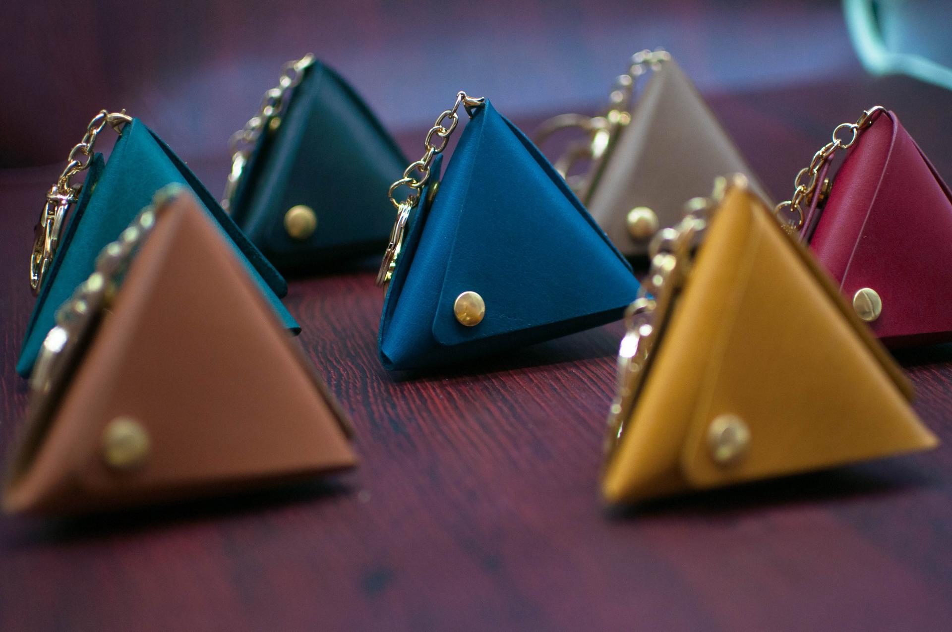 Cardholder, Wallet and Accessories Leather Workshop in Singapore - Thumbnail 24