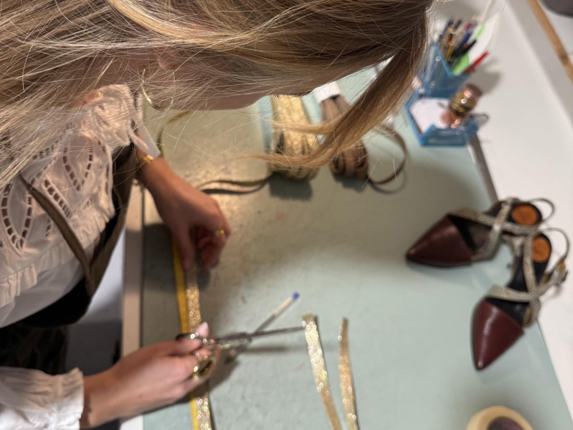 Sandal-Making Workshop in Rome - Thumbnail 5