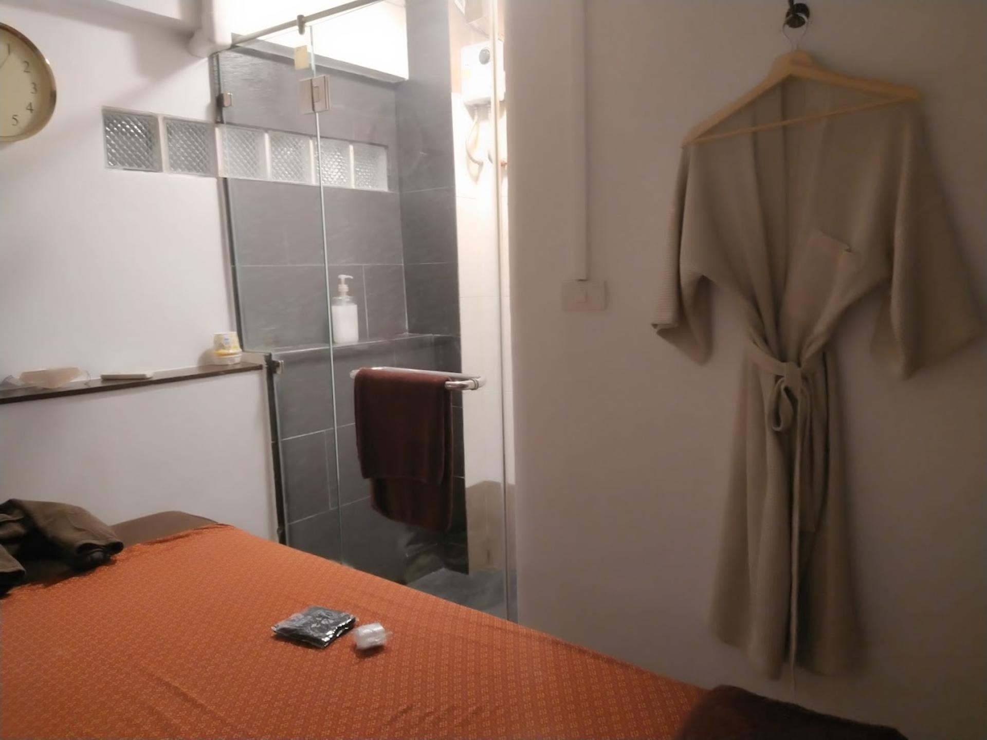 Sense Massage at Sukhumvit 19 Experience in Bangkok - Thumbnail 7