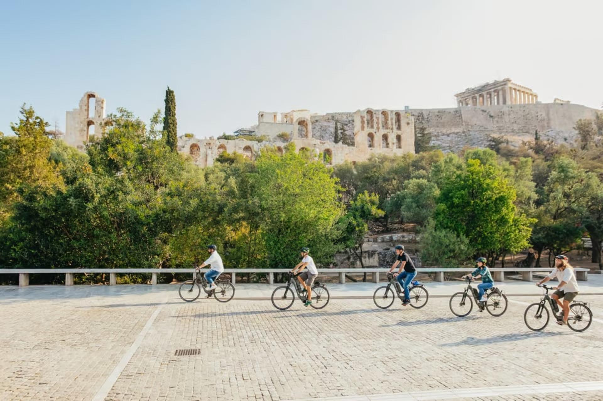 Athens by bike Half-day City Highlights & Cultural Tour - Image 1