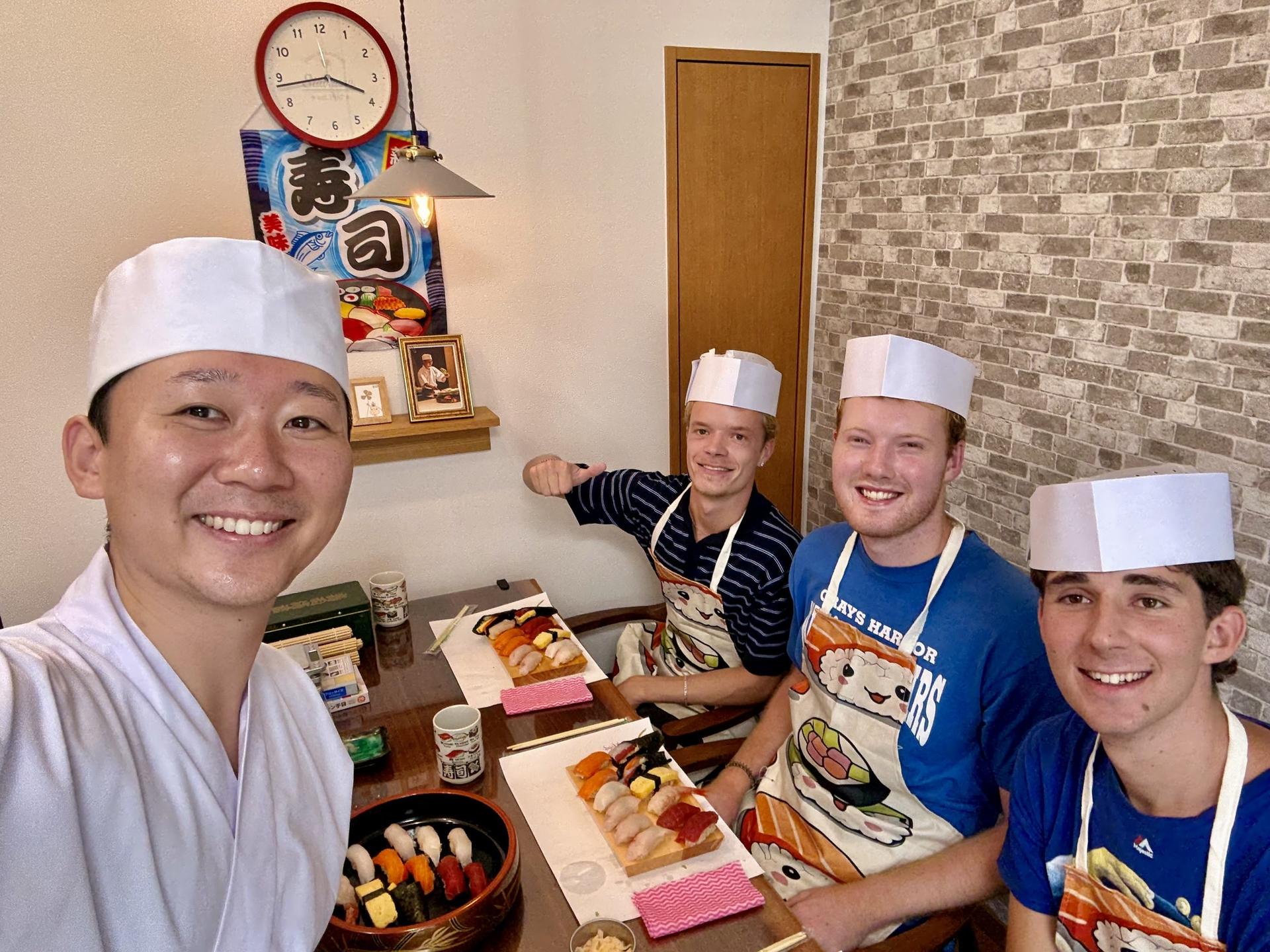 Tokyo: Small Group Sushi Experience with a Sushi Master - Image 1