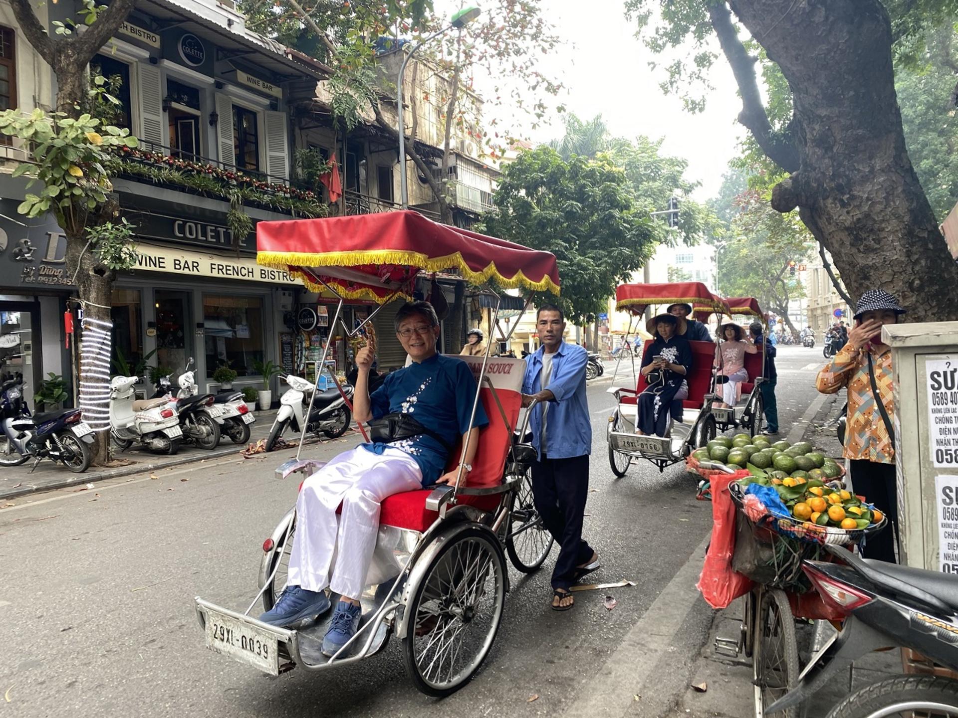 Hanoi: Old Quarter Trishaw Cyclo Tour - Thumbnail 2