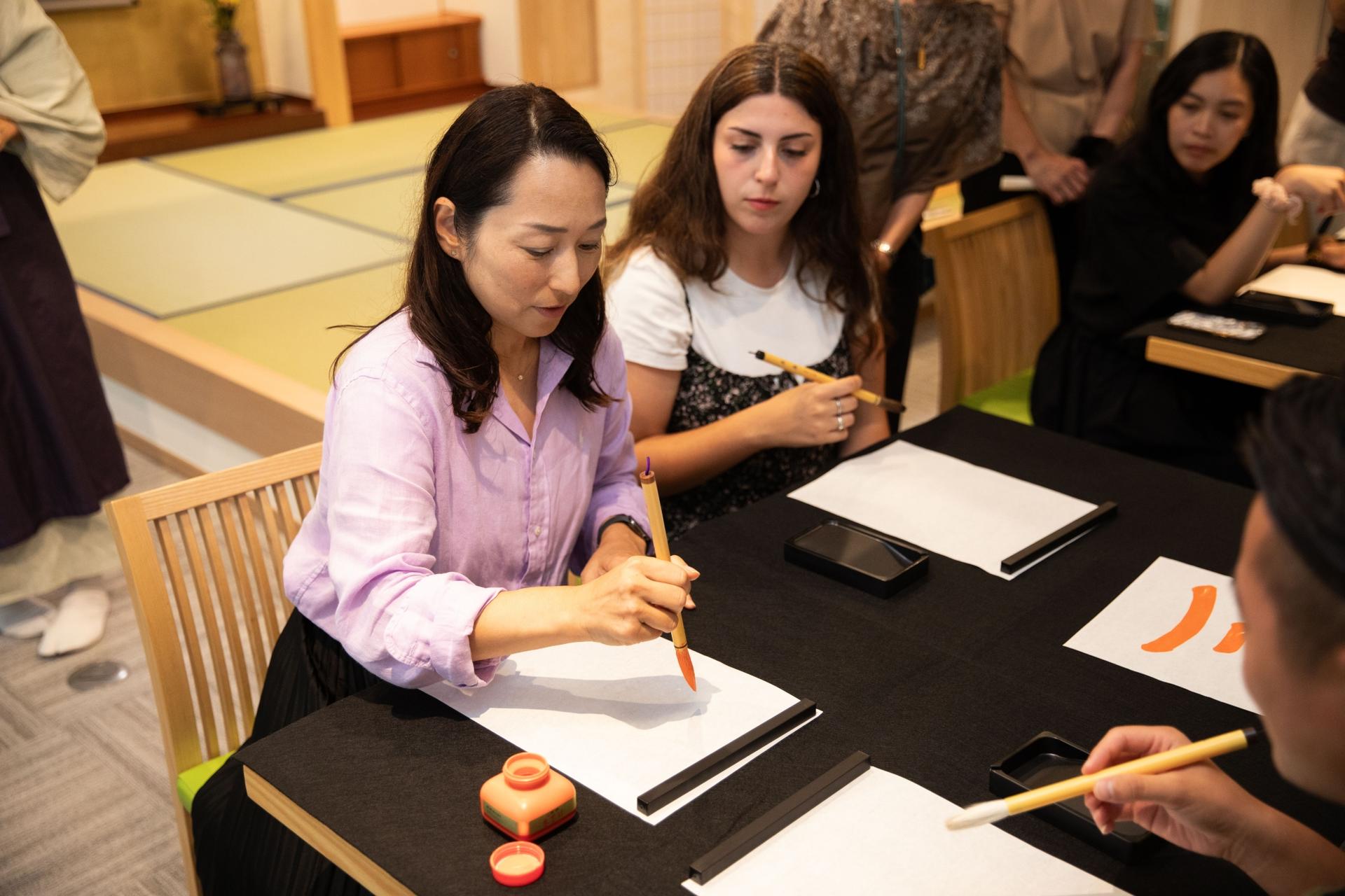 Tokyo Japanese Calligraphy Workshop in Asakusa - Thumbnail 4