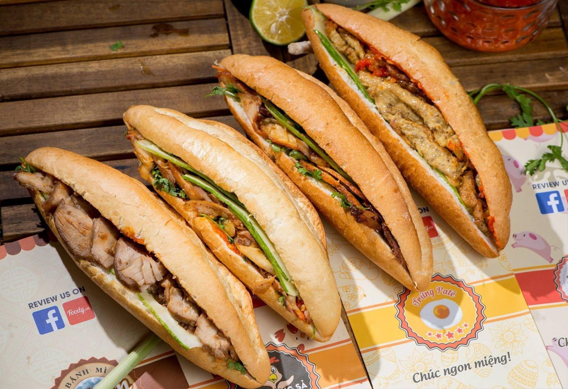 Hanoi Street Food Walking Tour with Cyclo Ride - Thumbnail 5