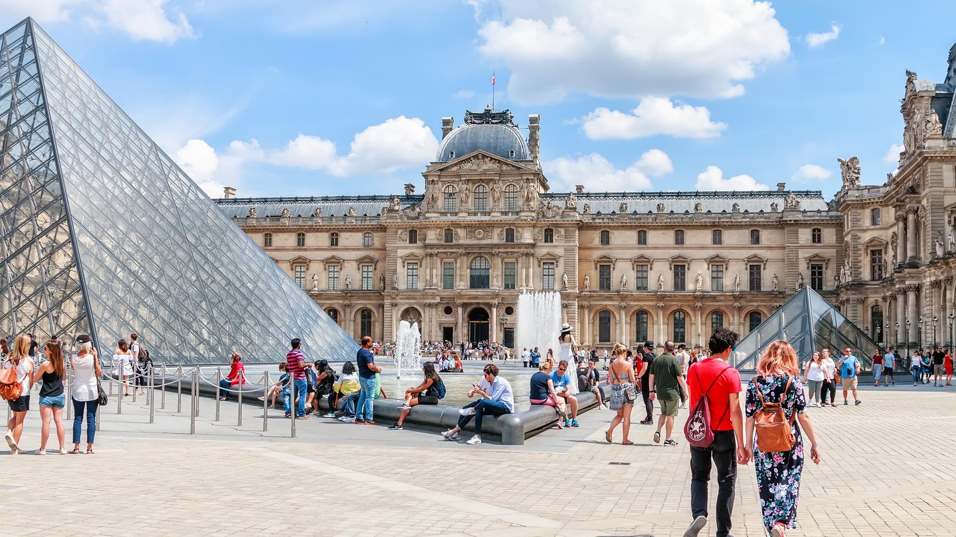 Go City: Paris All-Inclusive Pass Plus - Thumbnail 2