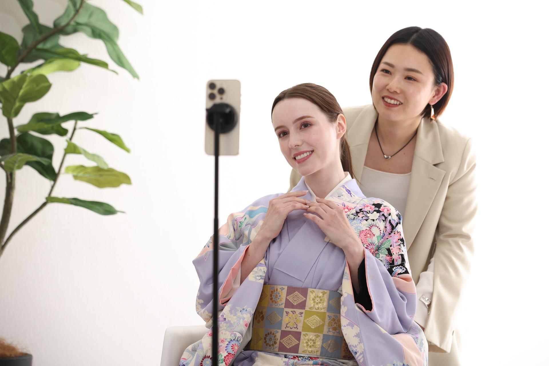 Shinjuku Personal Color Analysis & Kimono Experience in Tokyo - Thumbnail 5