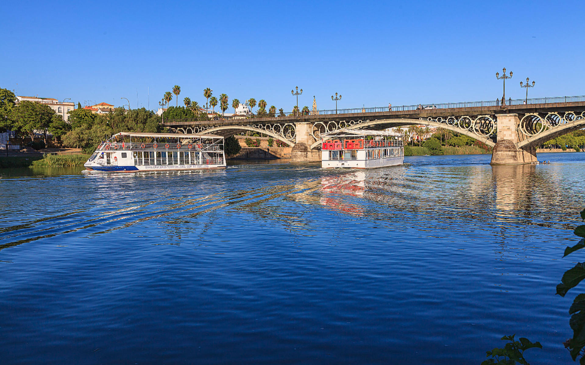 Guadalquivir River Cruise Experience in Seville - Thumbnail 6