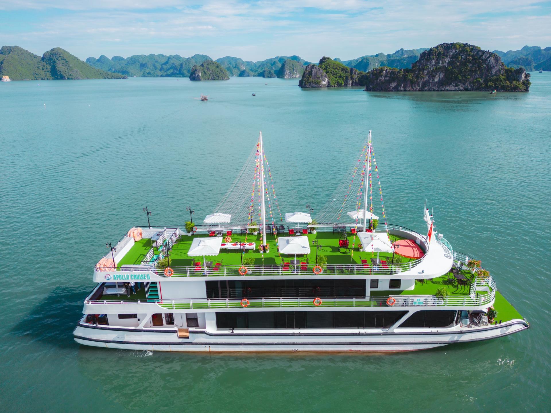 Apollo Premium Day Cruise: Ha Long Bay, Sung Sot, Ti Top - Image 1