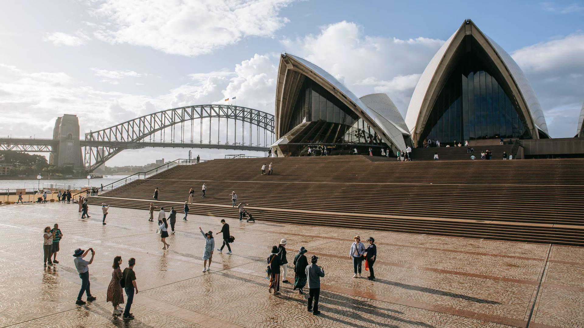 PRIVATE Sydney City Bondi Beach Opera House & Botanic Garden Tour - Thumbnail 20