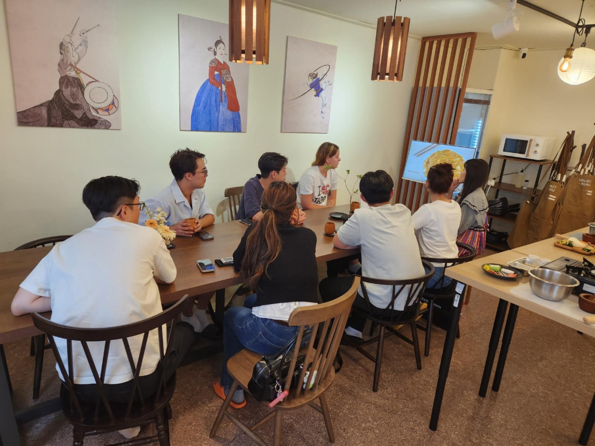 Traditional Korean 6-Dish Cooking Class + Hidden Alley Tour Seoul - Thumbnail 26