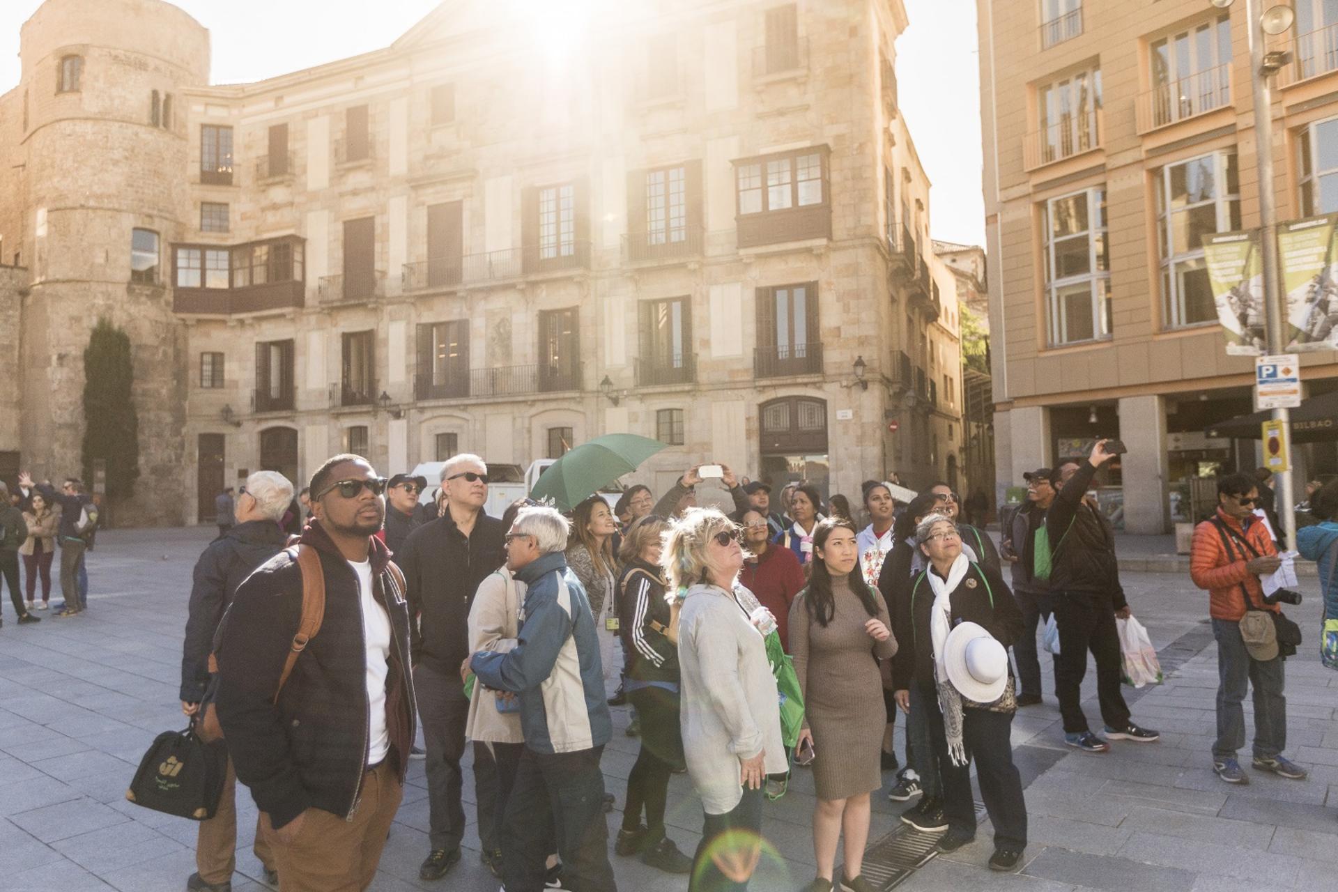 Barcelona Bus Tour with Optional Cathedral Ticket - Thumbnail 8
