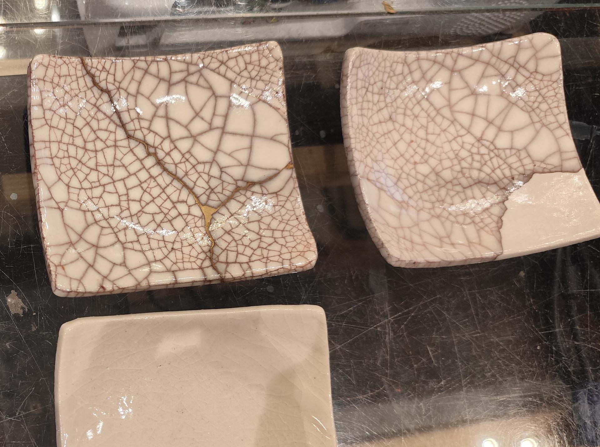 Authentic Kintsugi Workshop: Art of Golden Joinery in Shibuya - Thumbnail 15