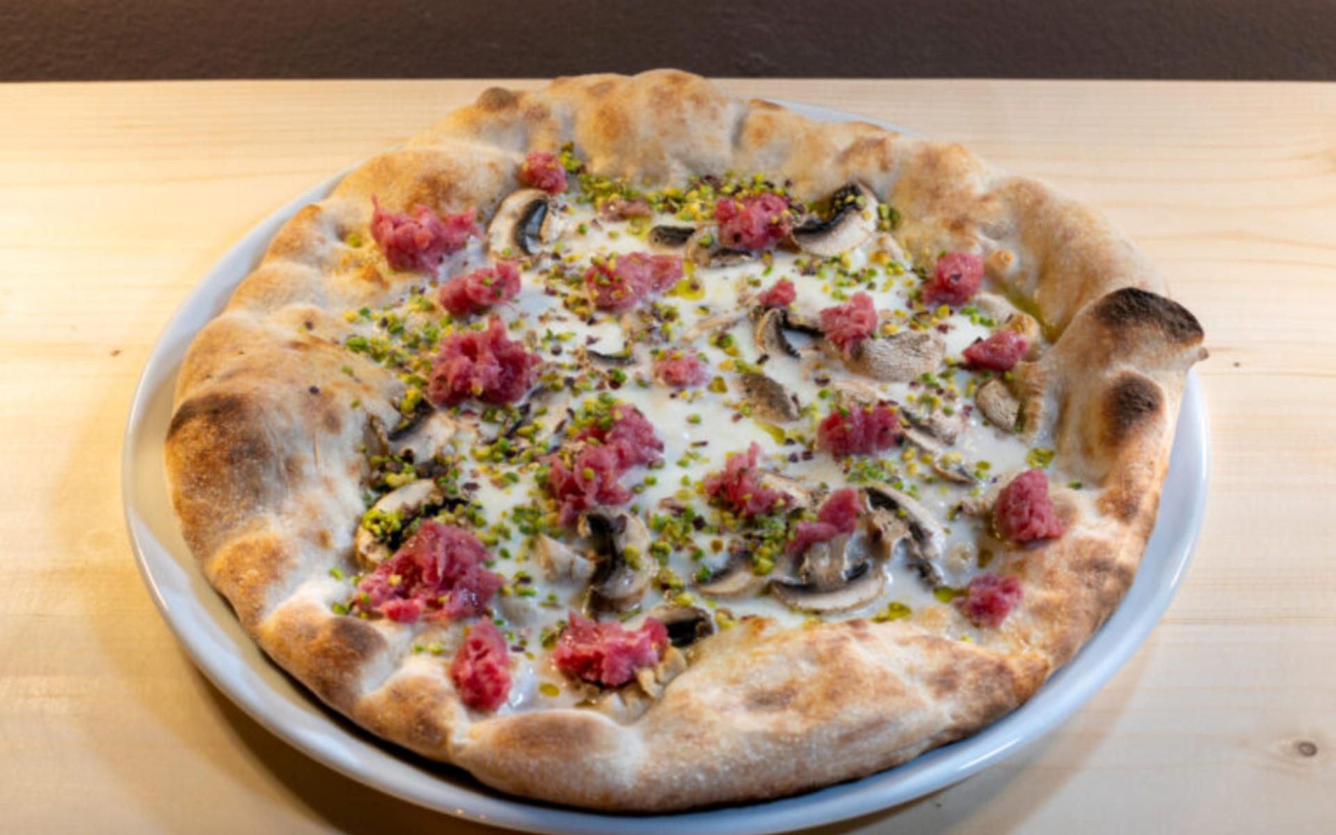 Gourmet Pizza Experience with Drinks and Dessert in Lecce - Thumbnail 10