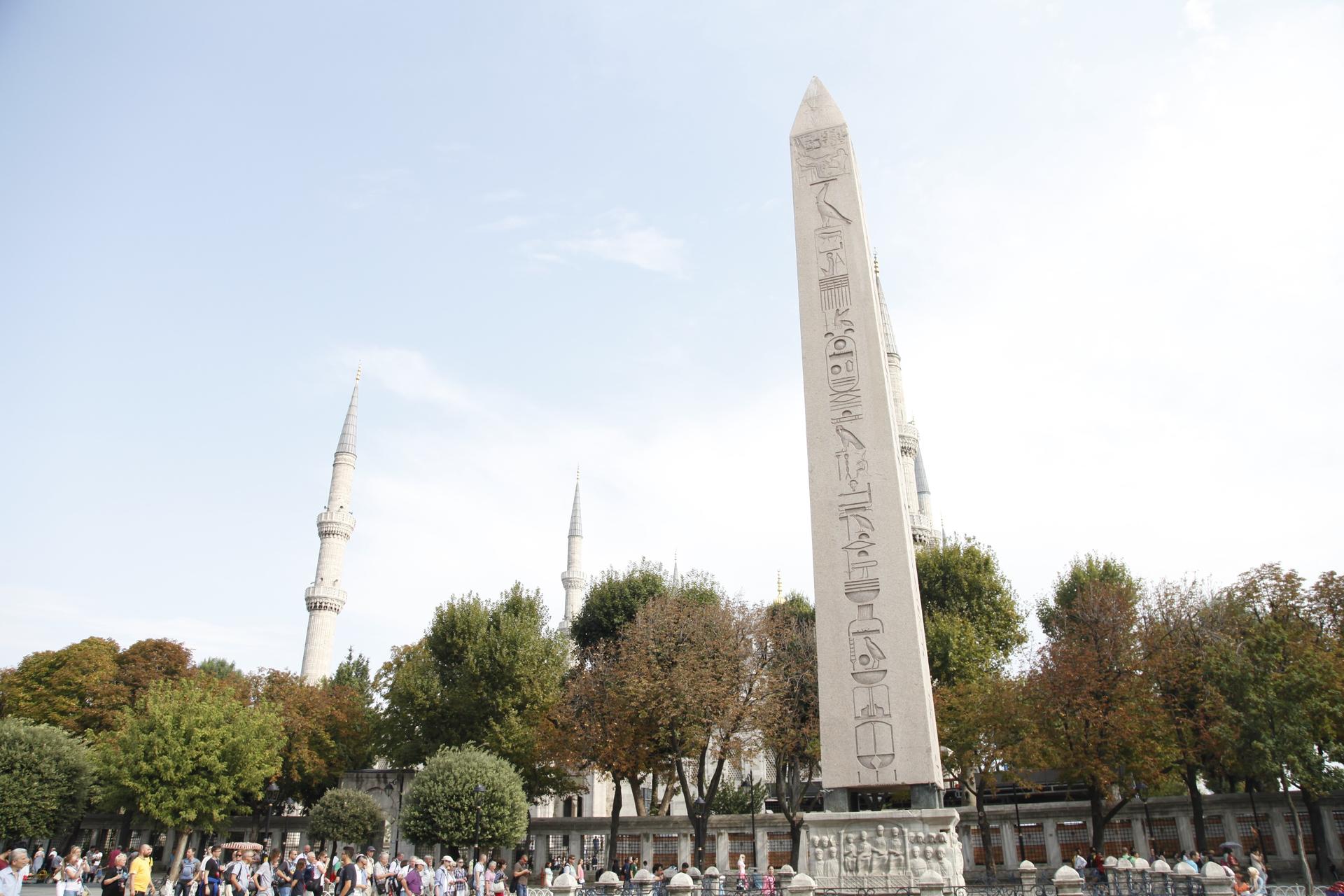Hagia Sophia, Bosphorus Cruise, Blue Mosque, Balat, Pierre Loti Hill - Thumbnail 6