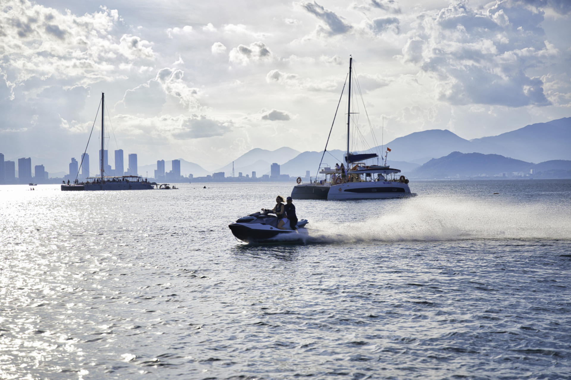 Nha Trang Half-Day Snorkeling & Diving Yacht Tour - Thumbnail 7